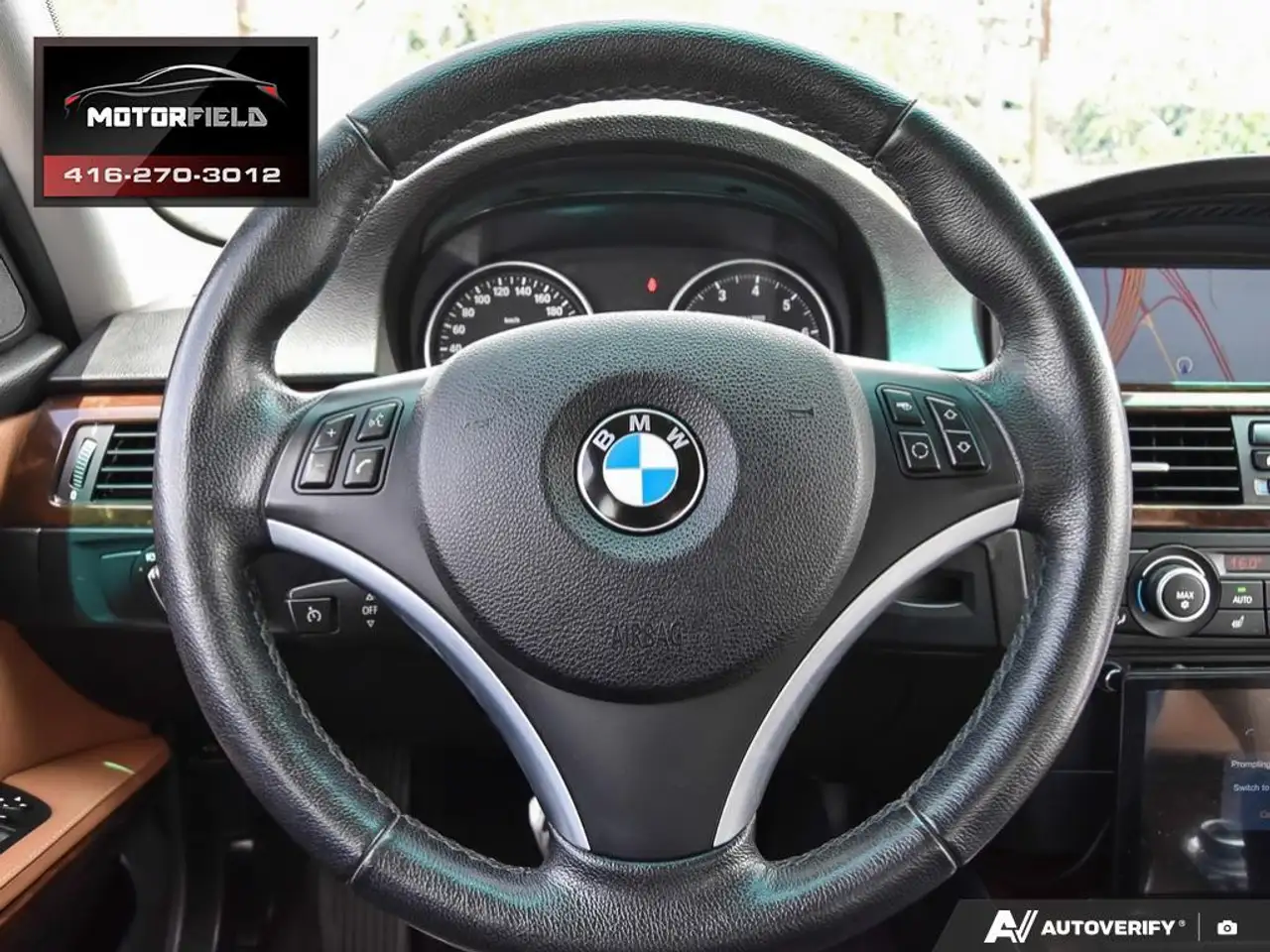 BMW 3 Series снимка BMW 3 Series