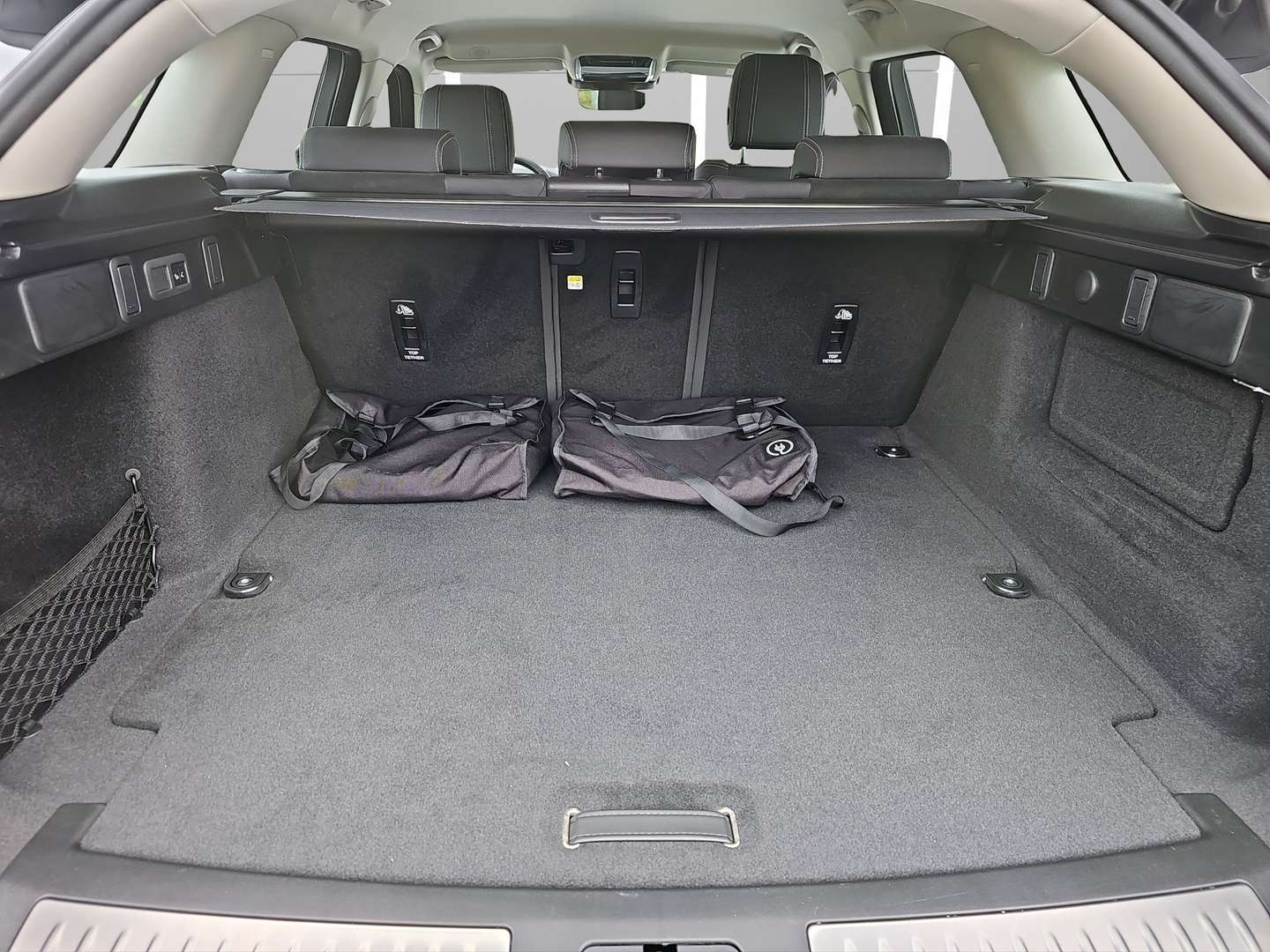 Land Rover Range Rover Velar P400e Black Line - 2022 - Joinsteer - #9