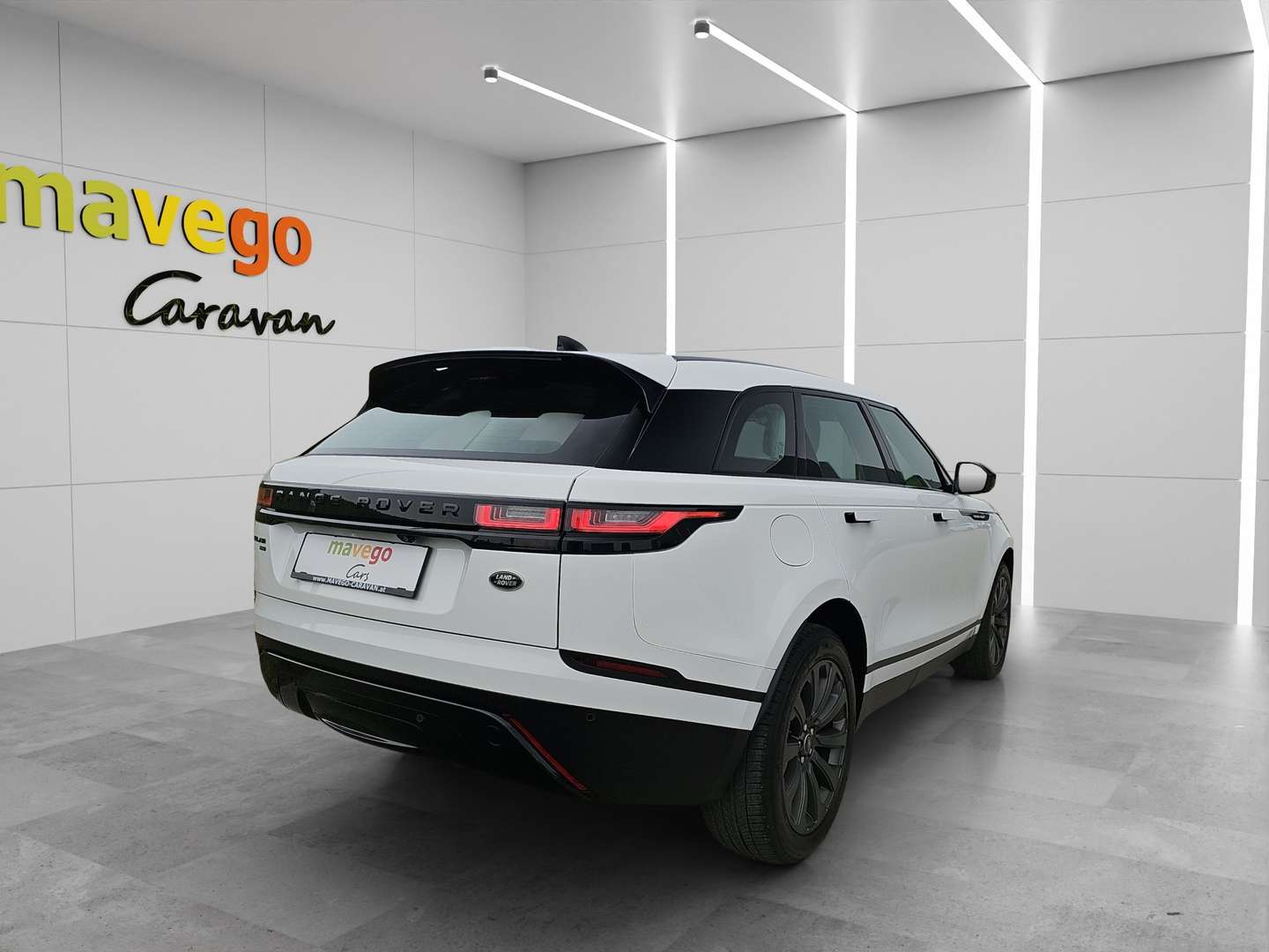 Land Rover Range Rover Velar P400e Black Line -  - Joinsteer - #4