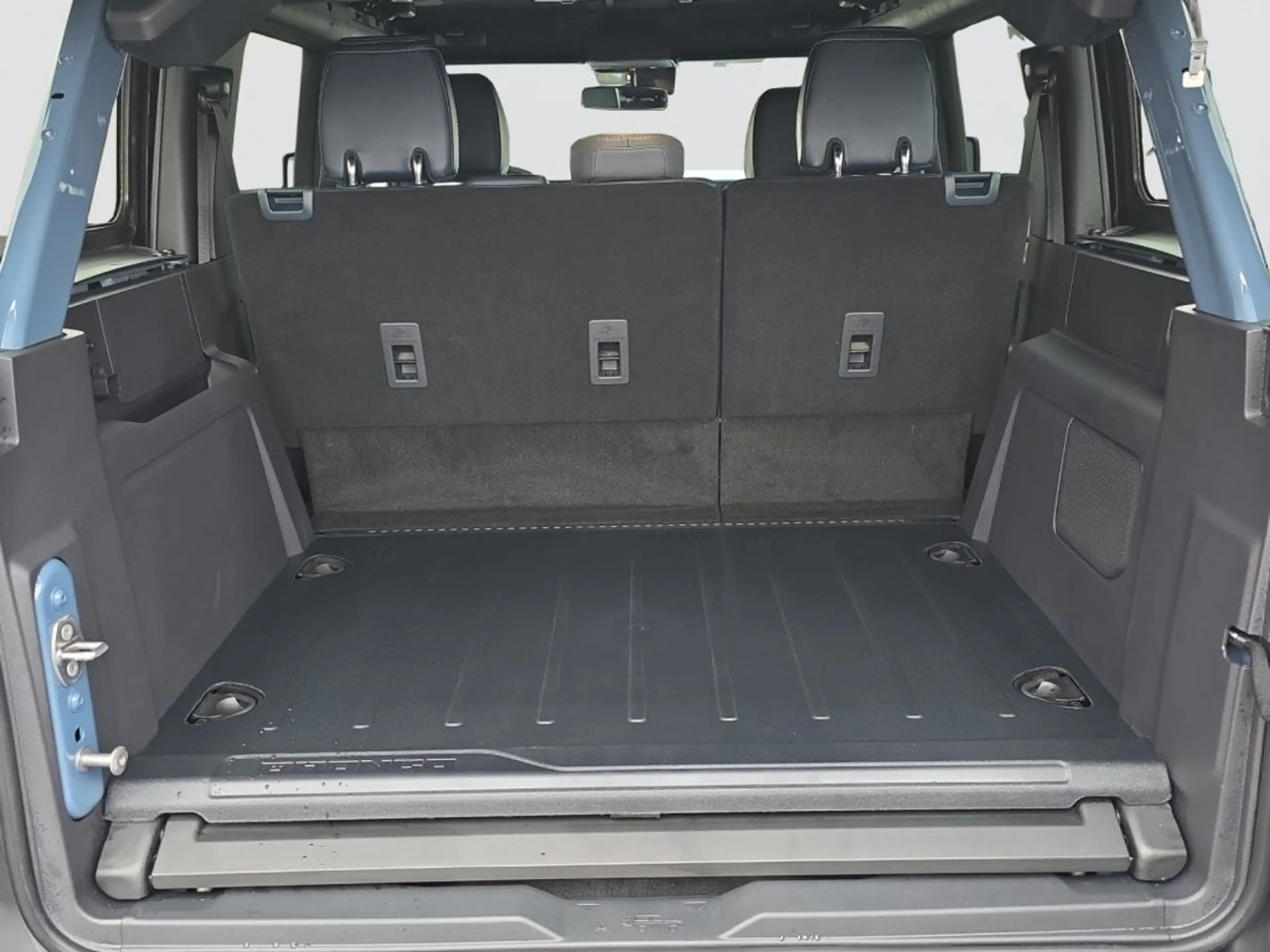 Ford Bronco 2.7 EcoBoost V6 Outer Banks — photo 13