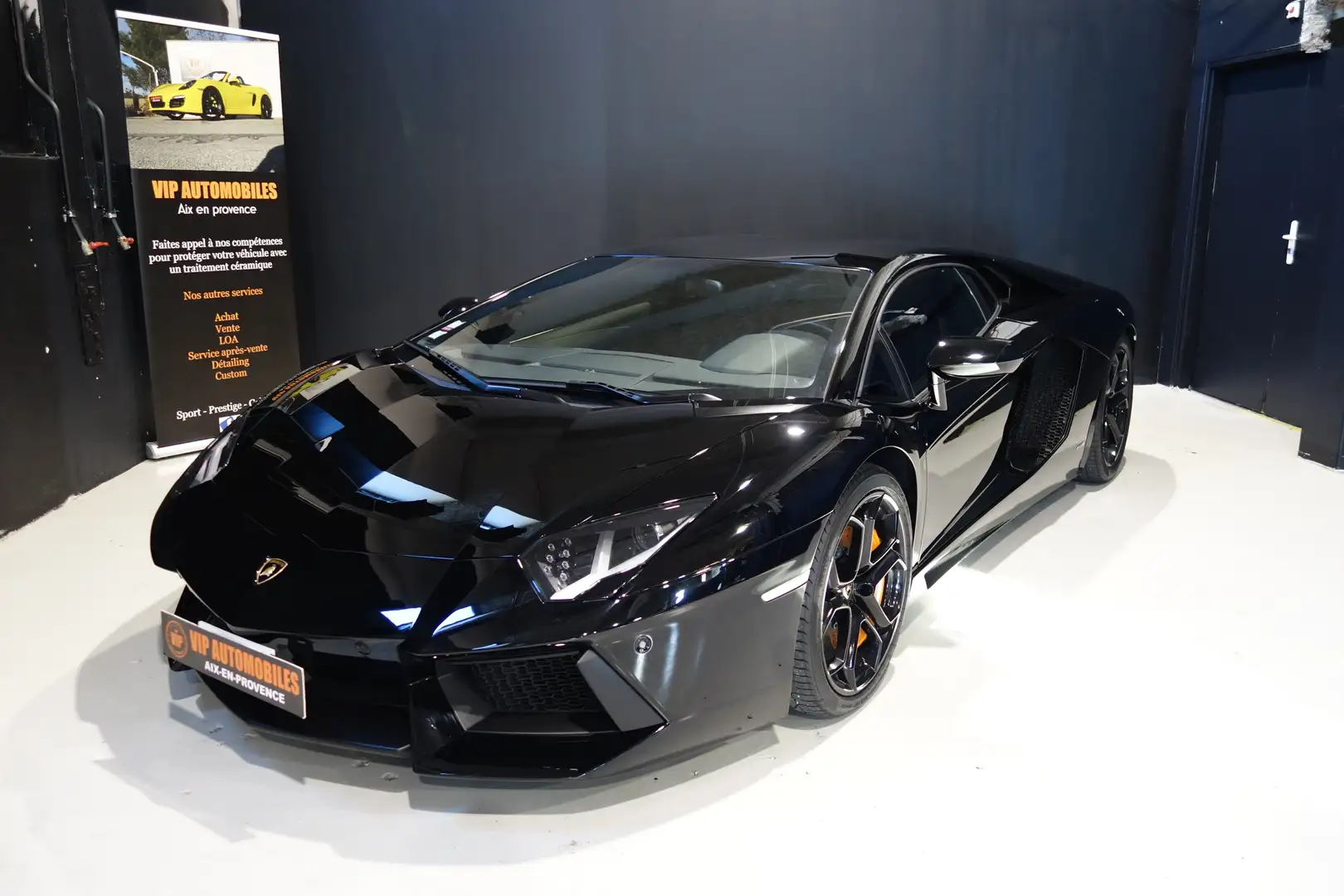 Lamborghini Aventador 6.5 V12 LP 700-4 Siyah - 1