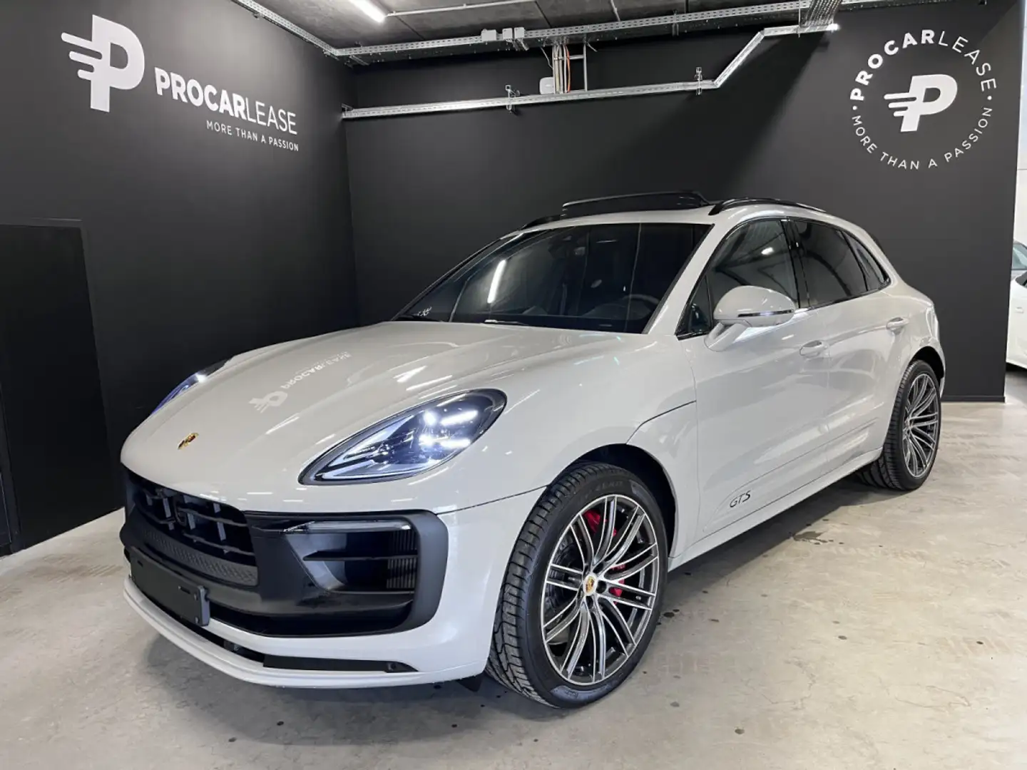 Porsche Macan Porsche Macan GTS /LED/PANO/BOSE/21"/AHK/SPORT CHR Grau - 1
