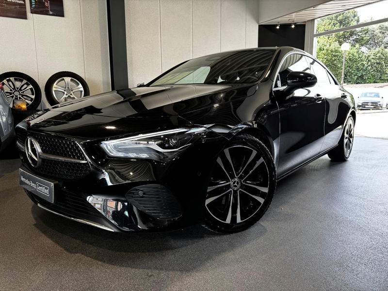 Mercedes-Benz CLA 180 d Coupé Luxury Line — photo 2