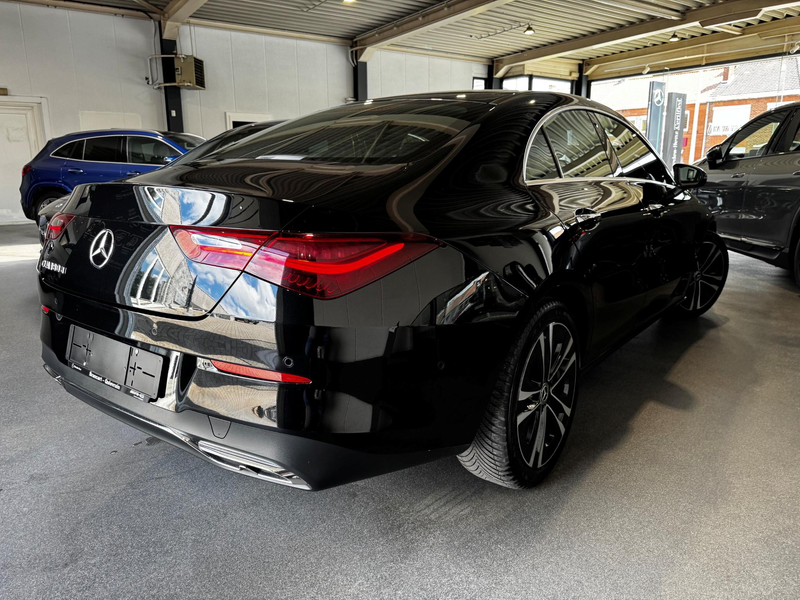 Mercedes-Benz CLA 180 d Coupé Luxury Line — photo 3
