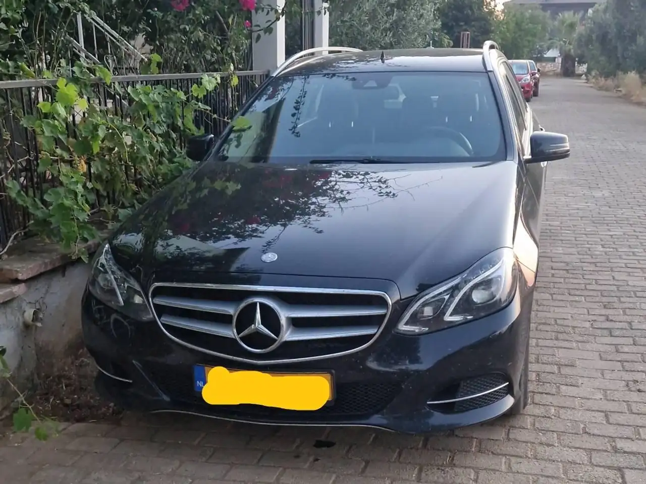 Mercedes-Benz E 200