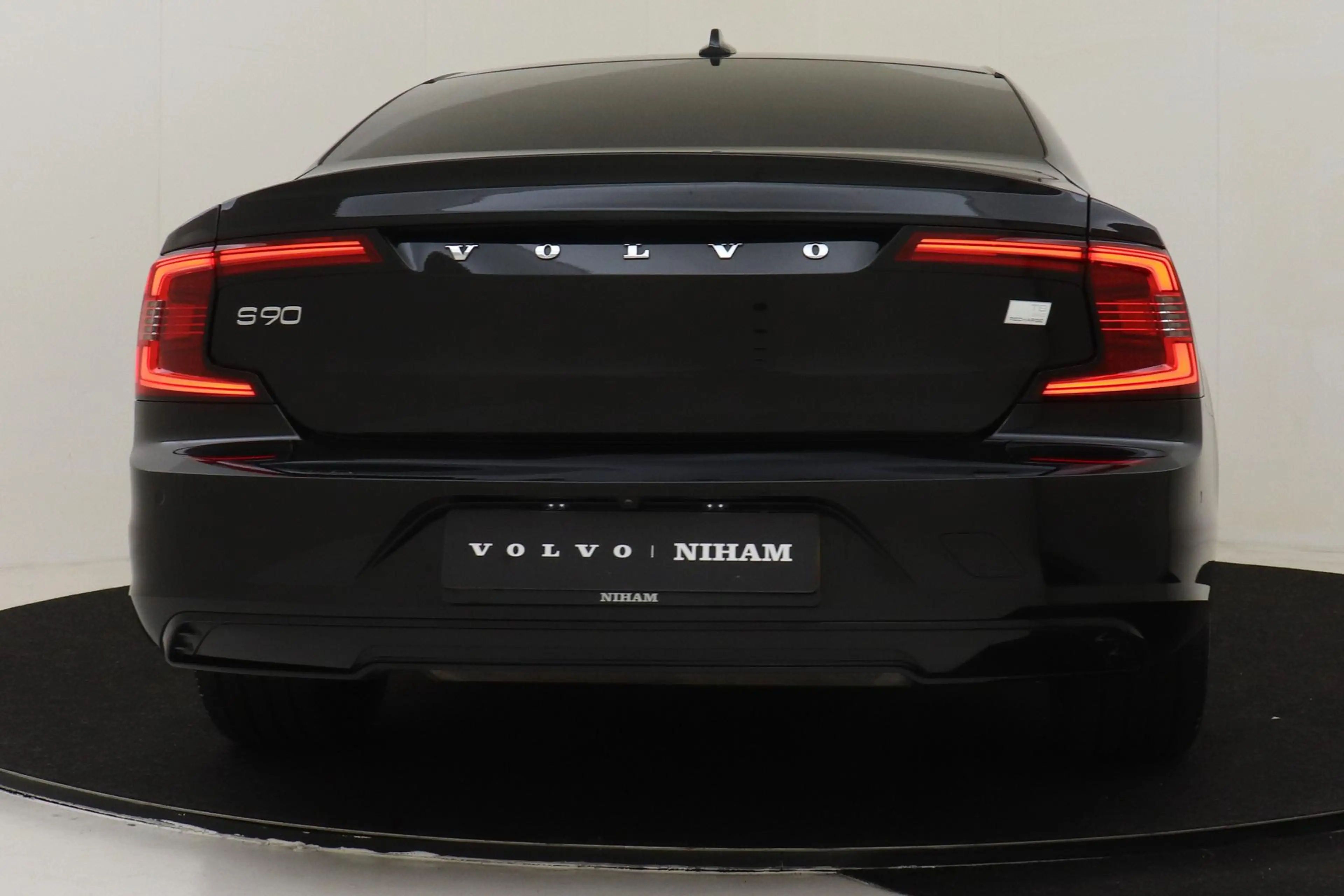 Volvo S90 T8 AWD ULTIMATE DARK -PANO.DAK|HARMAN/KARDON|360°C — photo 15