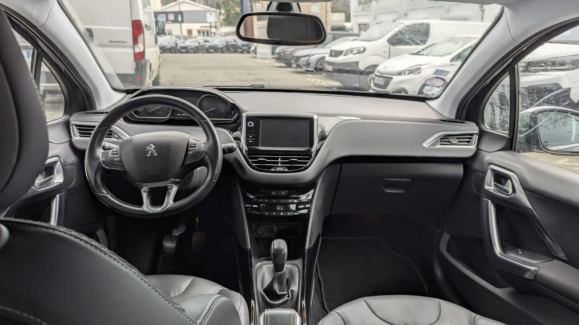 Peugeot 2008 1.2 PureTech 110ch S&S BVM5 Allure - 2