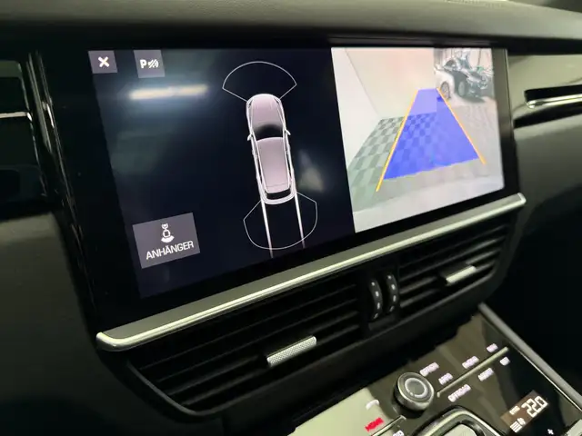 Porsche Cayenne view 14