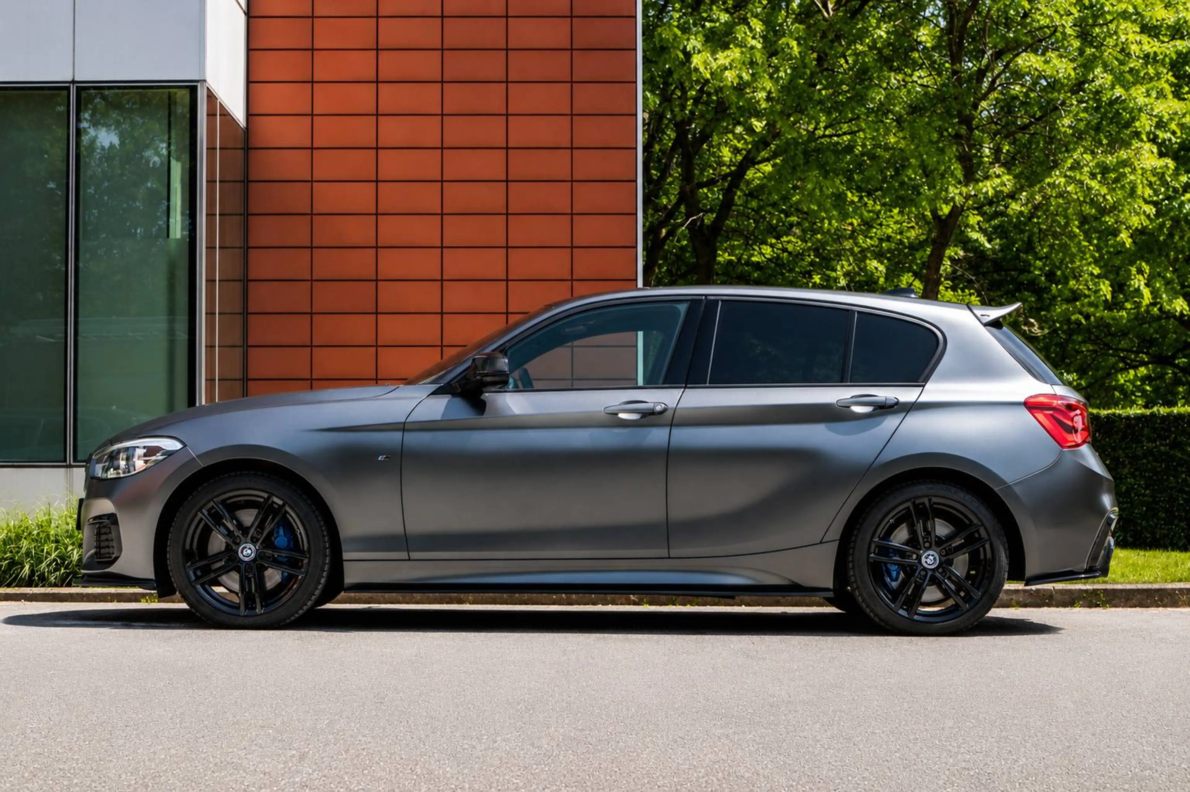 BMW 135 - HK - NAV Pro - Carplay - PDC - Alcantara — photo 6
