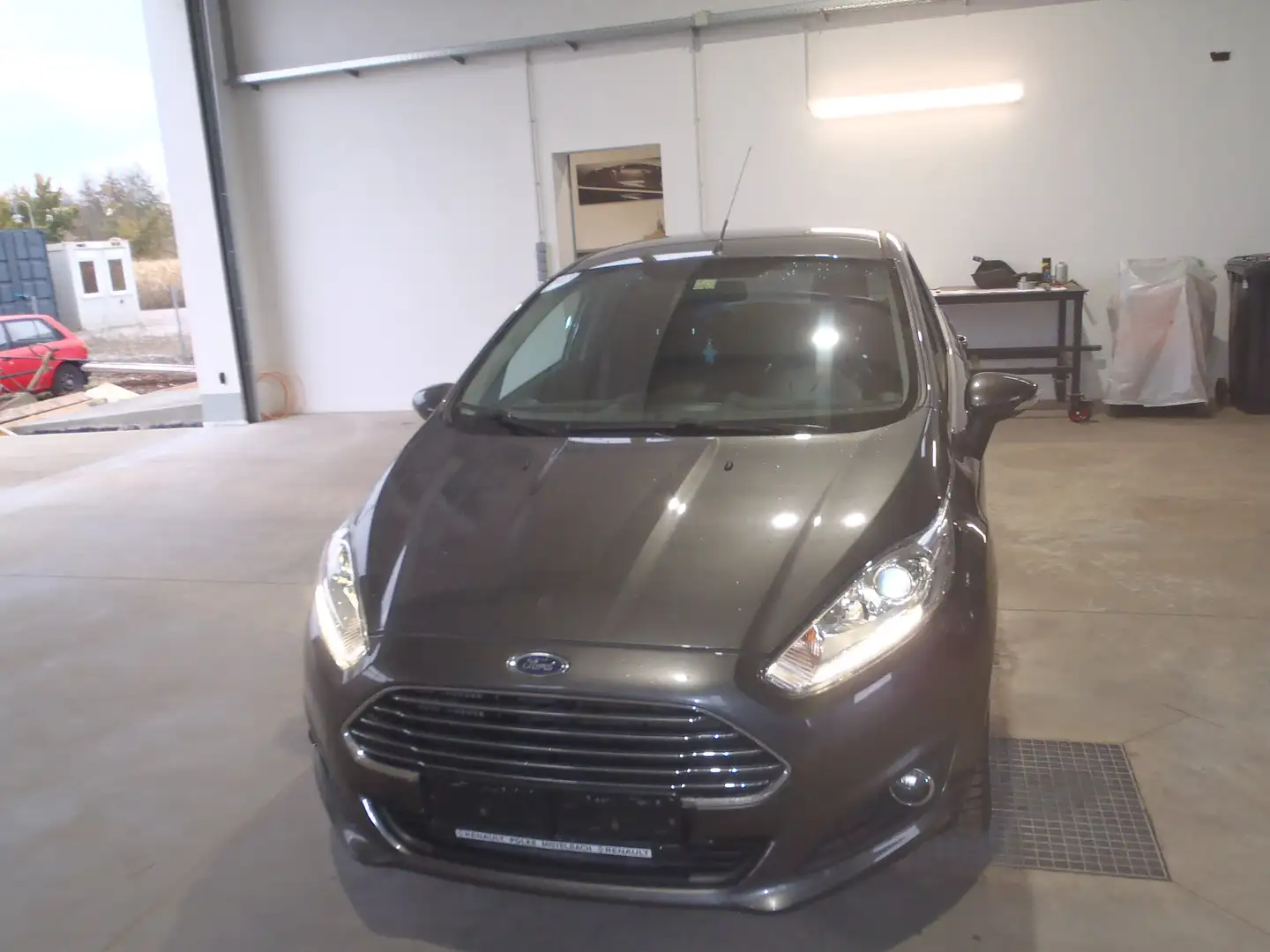 Ford Fiesta Fiesta Titanium 1,5 TDCi Titanium Grau - 1