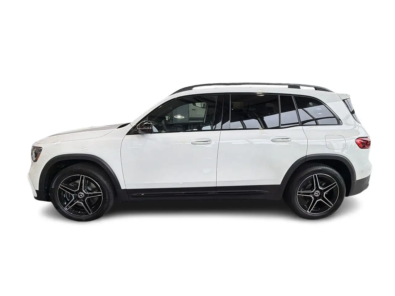 Mercedes-Benz GLB снимка Mercedes-Benz GLB