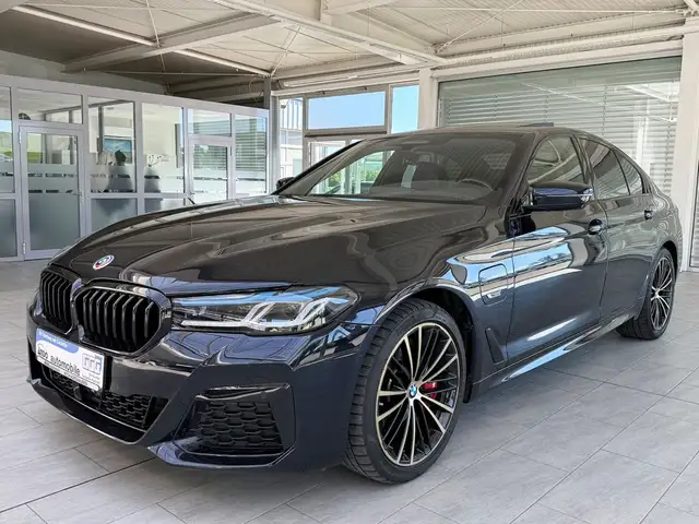 BMW 545 e xDrive M Sport Lim.*HUD*ALCANTARA*INDIVIDU