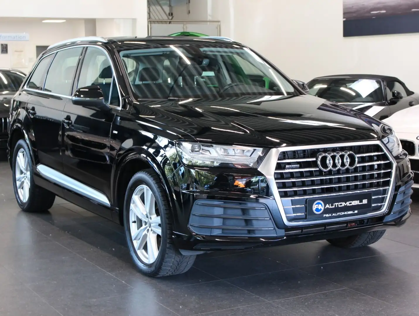 Audi Q7 3.0 TDI Quattro. S-Line*Navi*Kamera*Ambiente Schwarz - 2