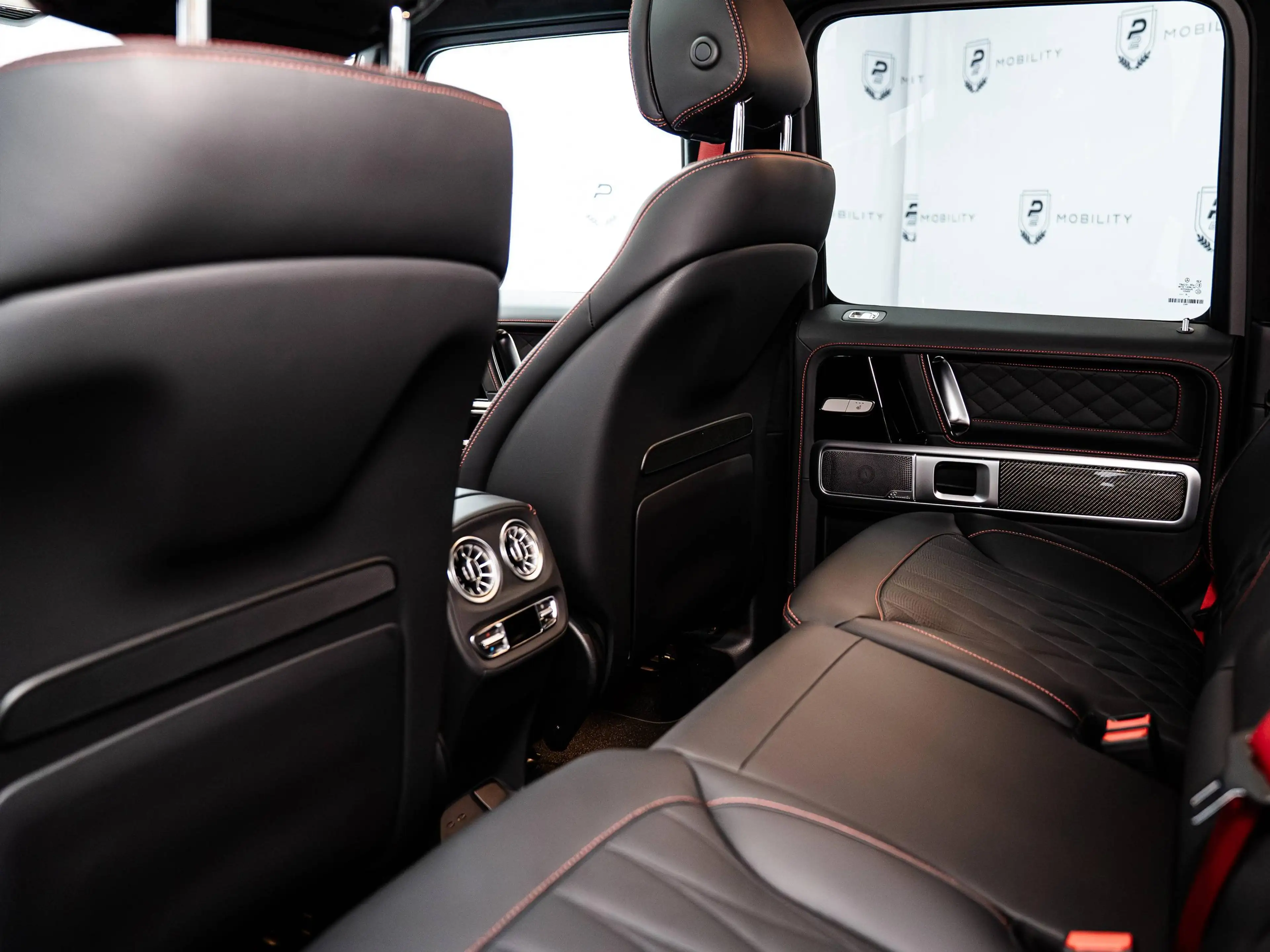 Mercedes-Benz G 63 AMG MY27/A22/CARBON/NGHT I+II/PK1/PW1/STOCK — photo 14