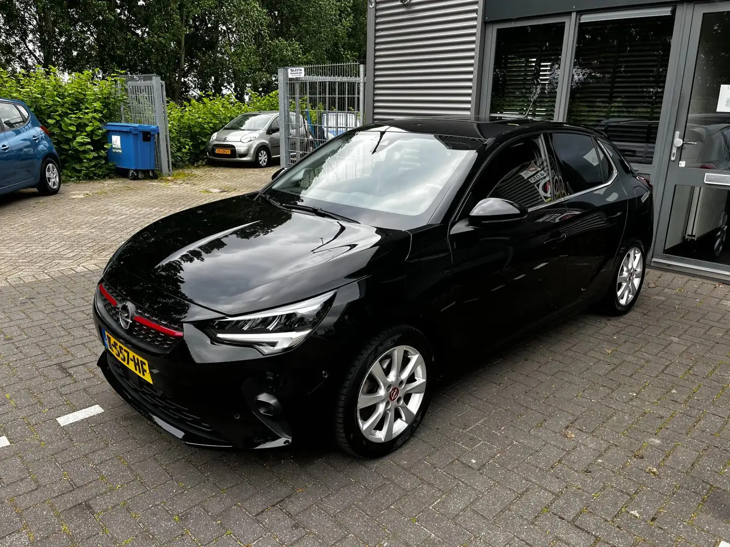 Opel Corsa 1.2 GS Line Negro - 2