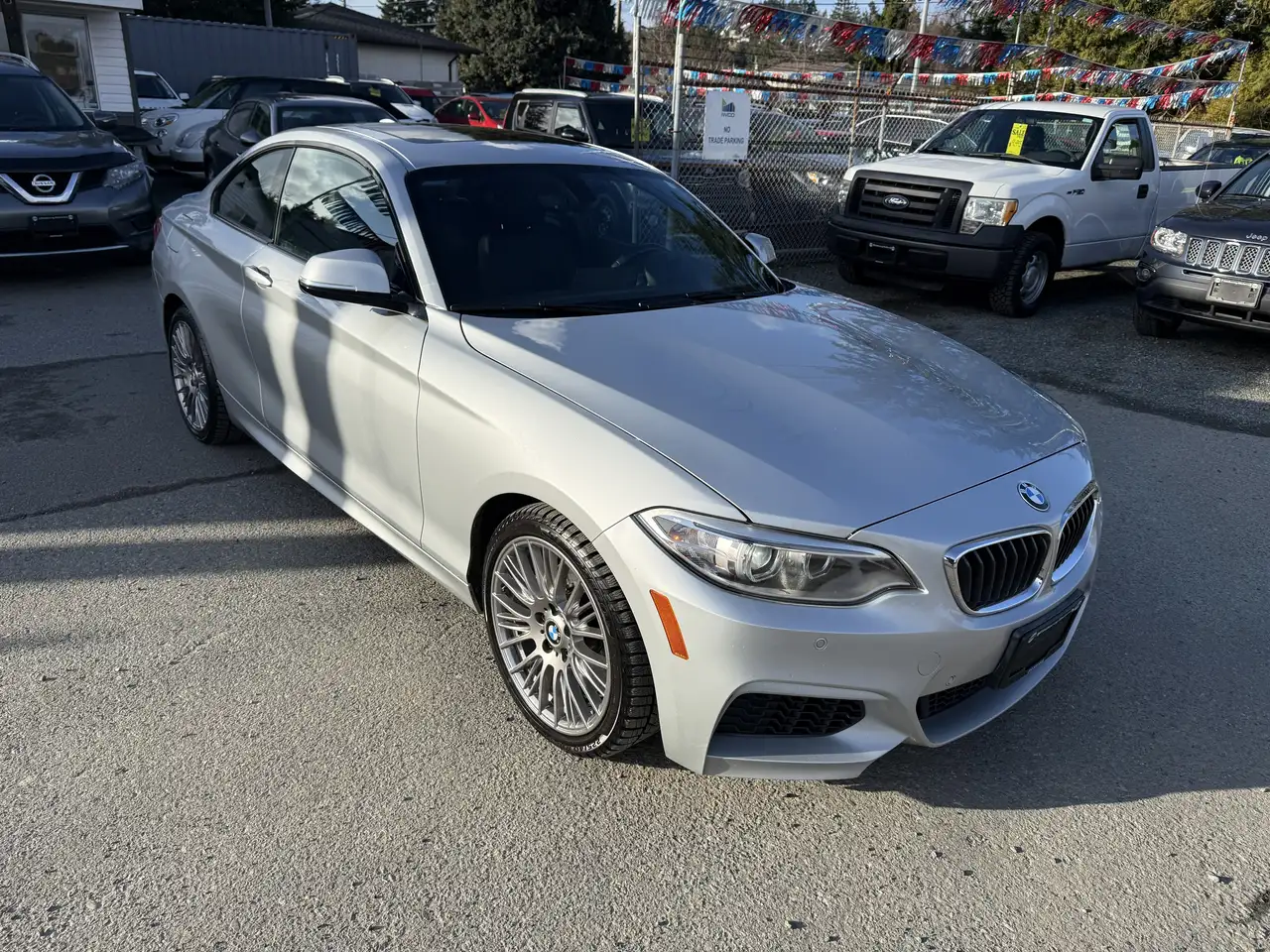 BMW 2 Series снимка BMW 2 Series