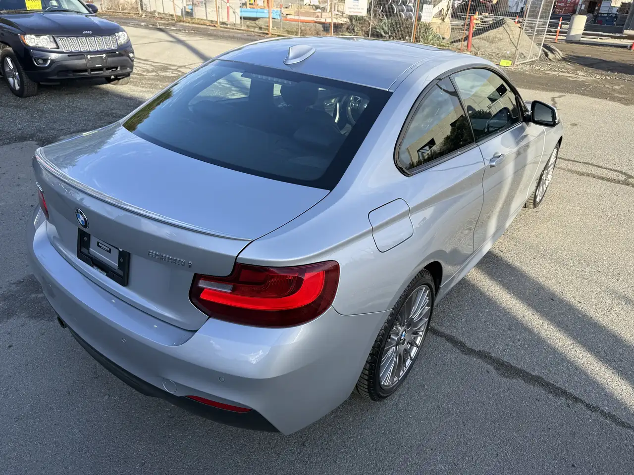 BMW 2 Series снимка BMW 2 Series