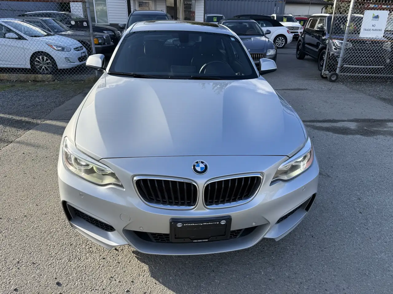 BMW 2 Series снимка BMW 2 Series