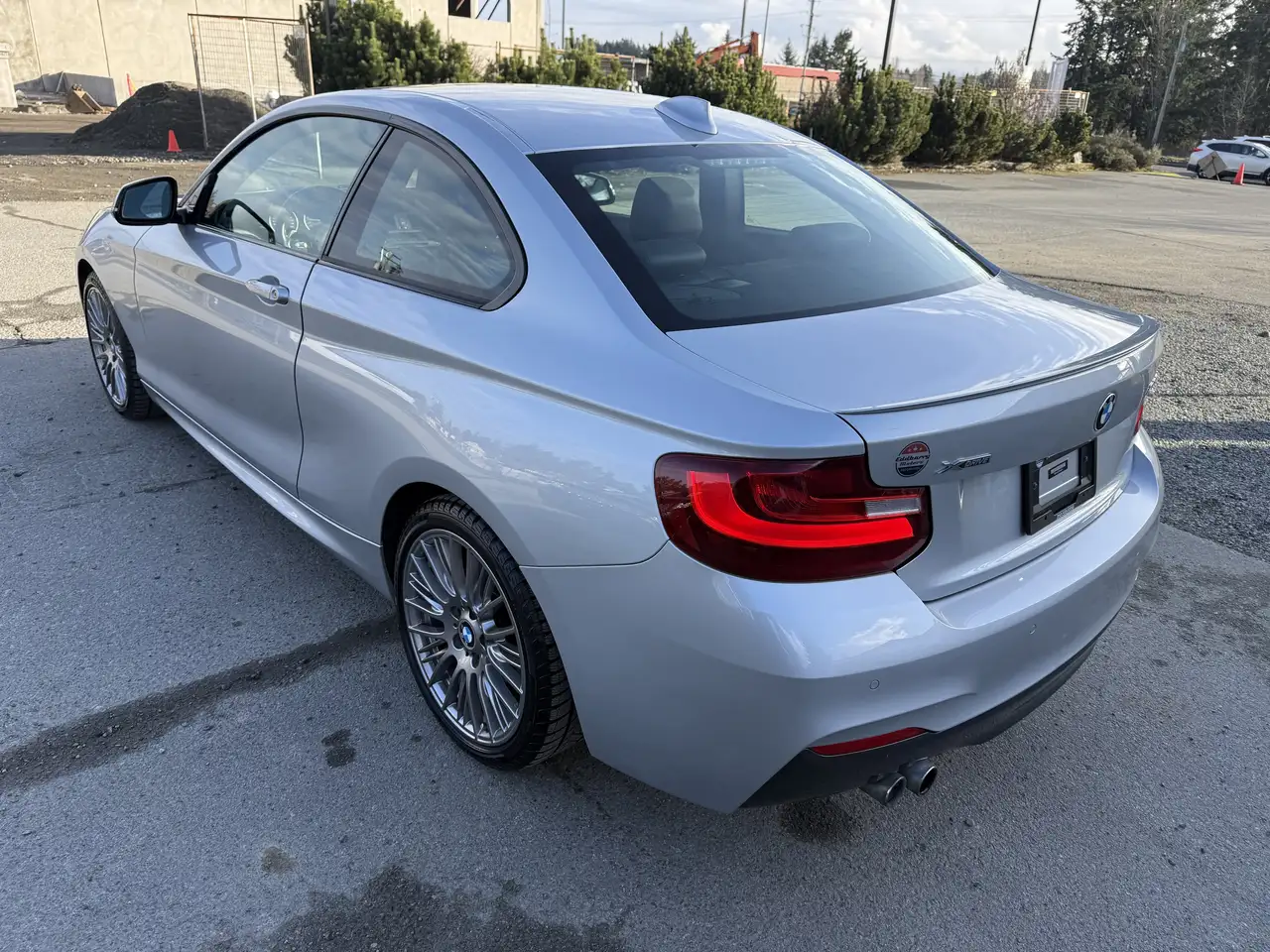 BMW 2 Series снимка BMW 2 Series