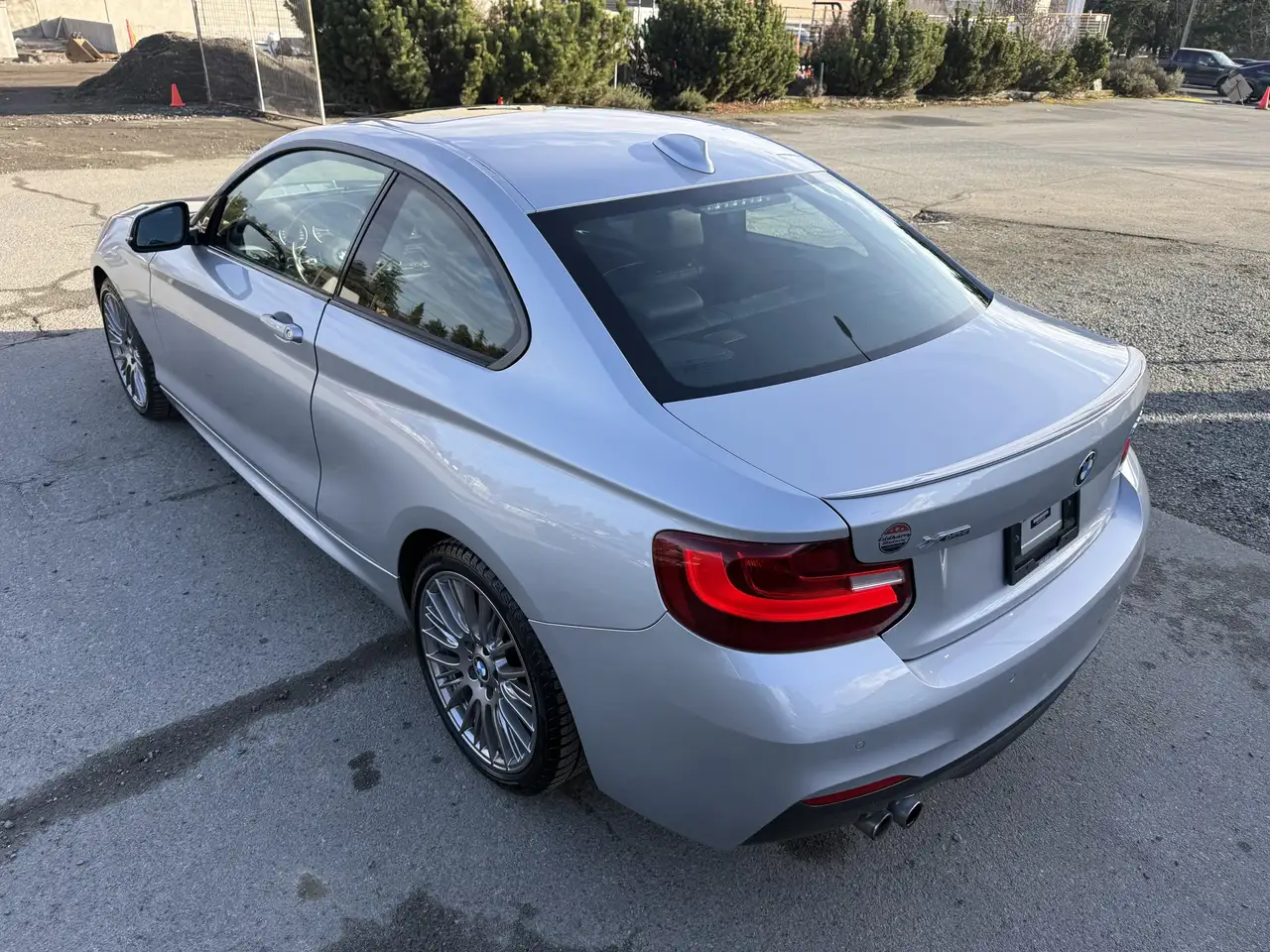 BMW 2 Series снимка BMW 2 Series