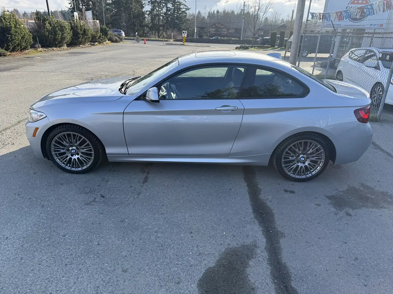 BMW 2 Series снимка BMW 2 Series