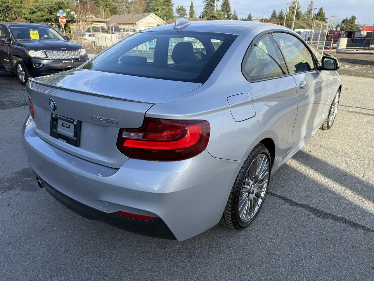 BMW 2 Series снимка BMW 2 Series
