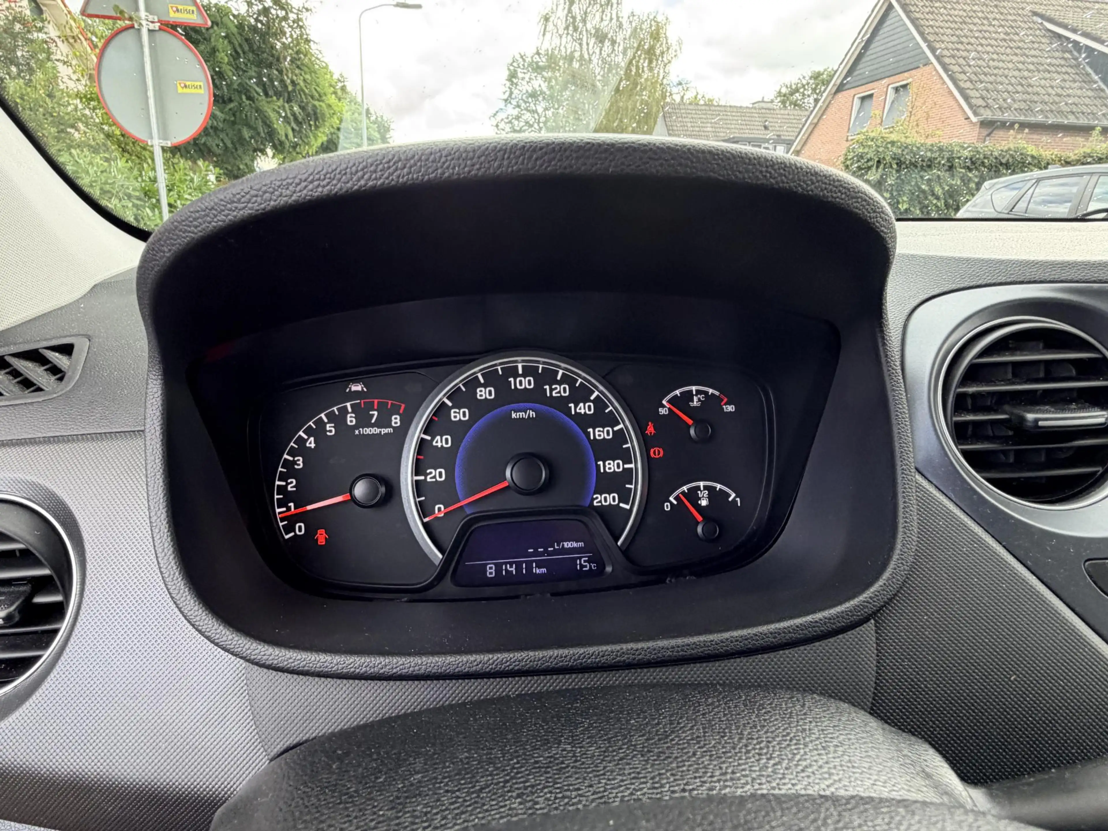 Hyundai i10 1.0i i-Premium Navigatie•Airco•Cruise — photo 14