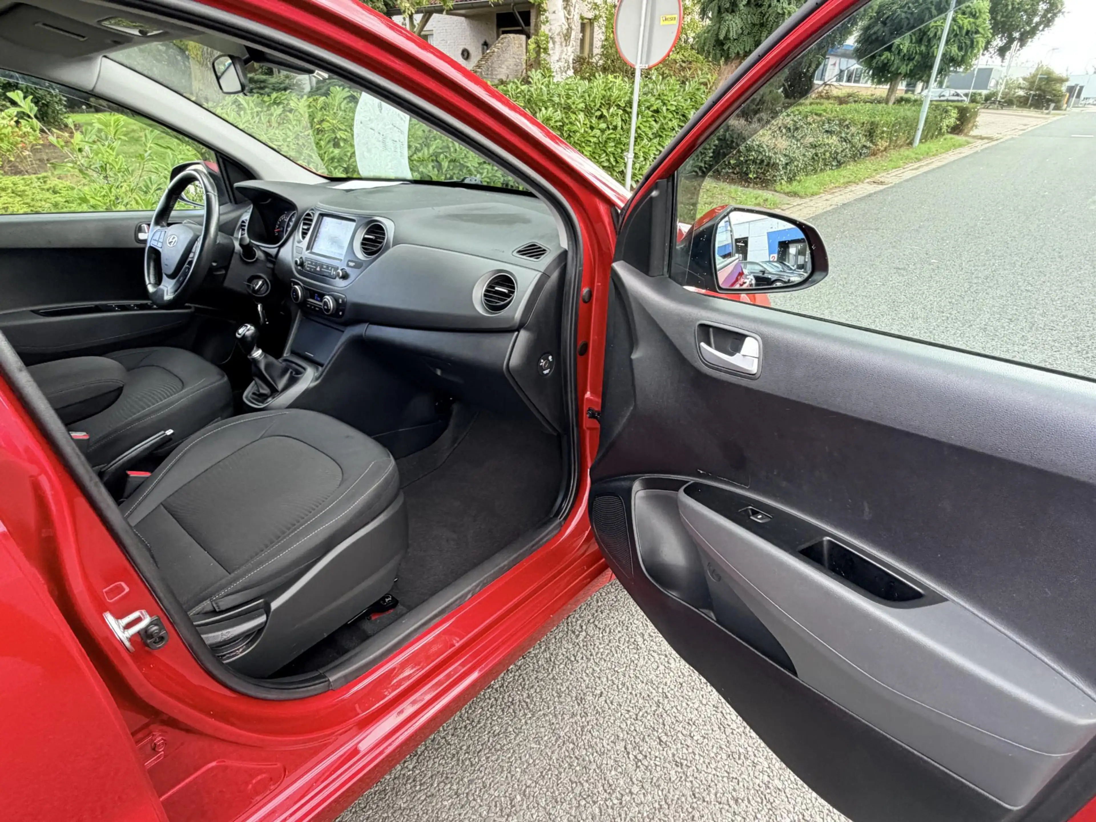 Hyundai i10 1.0i i-Premium Navigatie•Airco•Cruise — photo 20