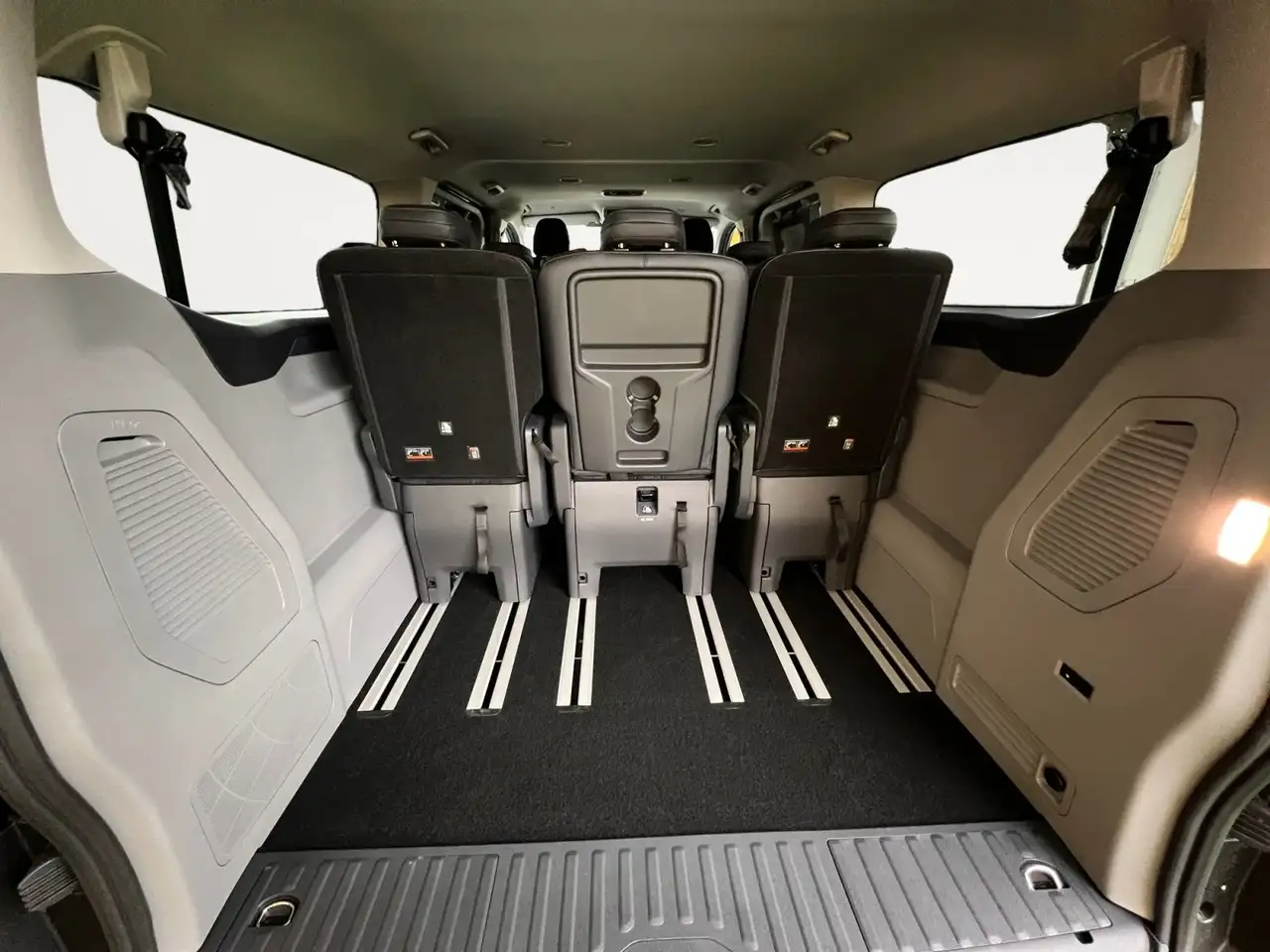 Ford Tourneo Custom 2026 — фото 14