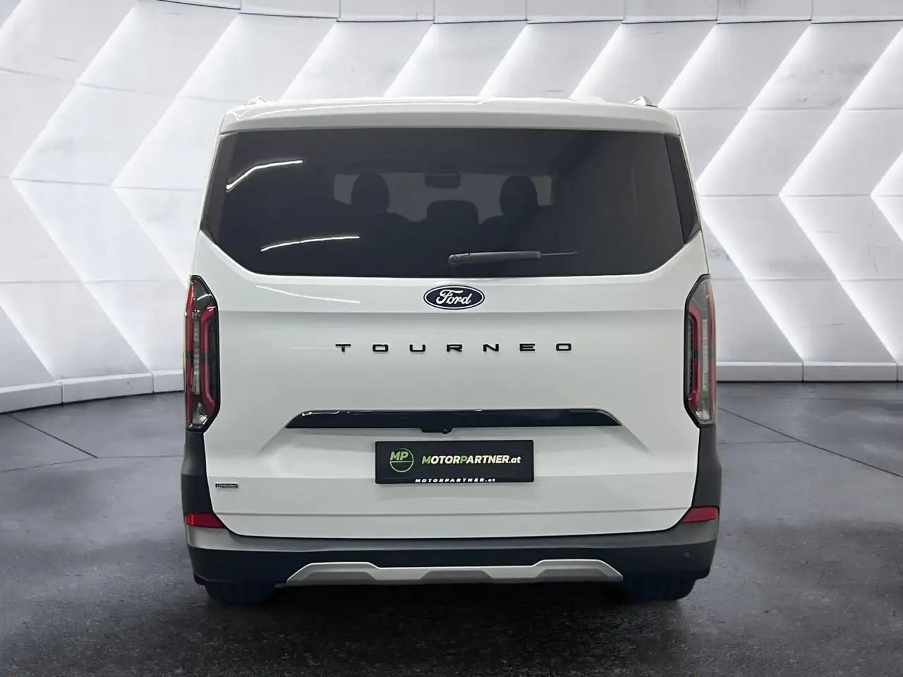 Ford Tourneo Custom 2026