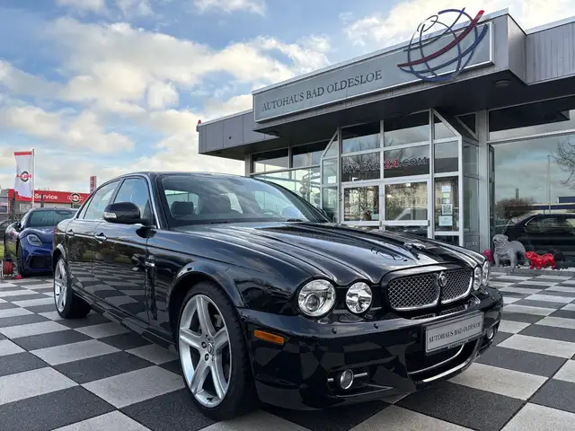 Jaguar XJ 2.7 D V6 Executive +Schiebedach +Xenon +Leder
