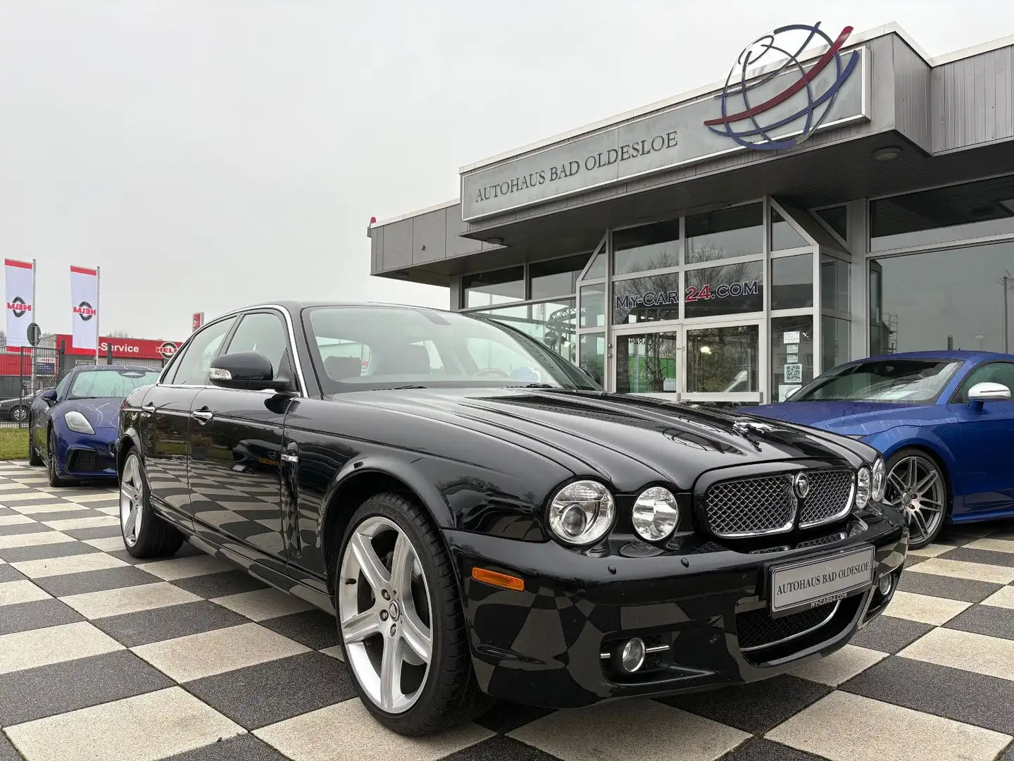 Jaguar XJ 2.7 D V6 Executive+Schiebedach+Xenon+Leder+ Negro - 1