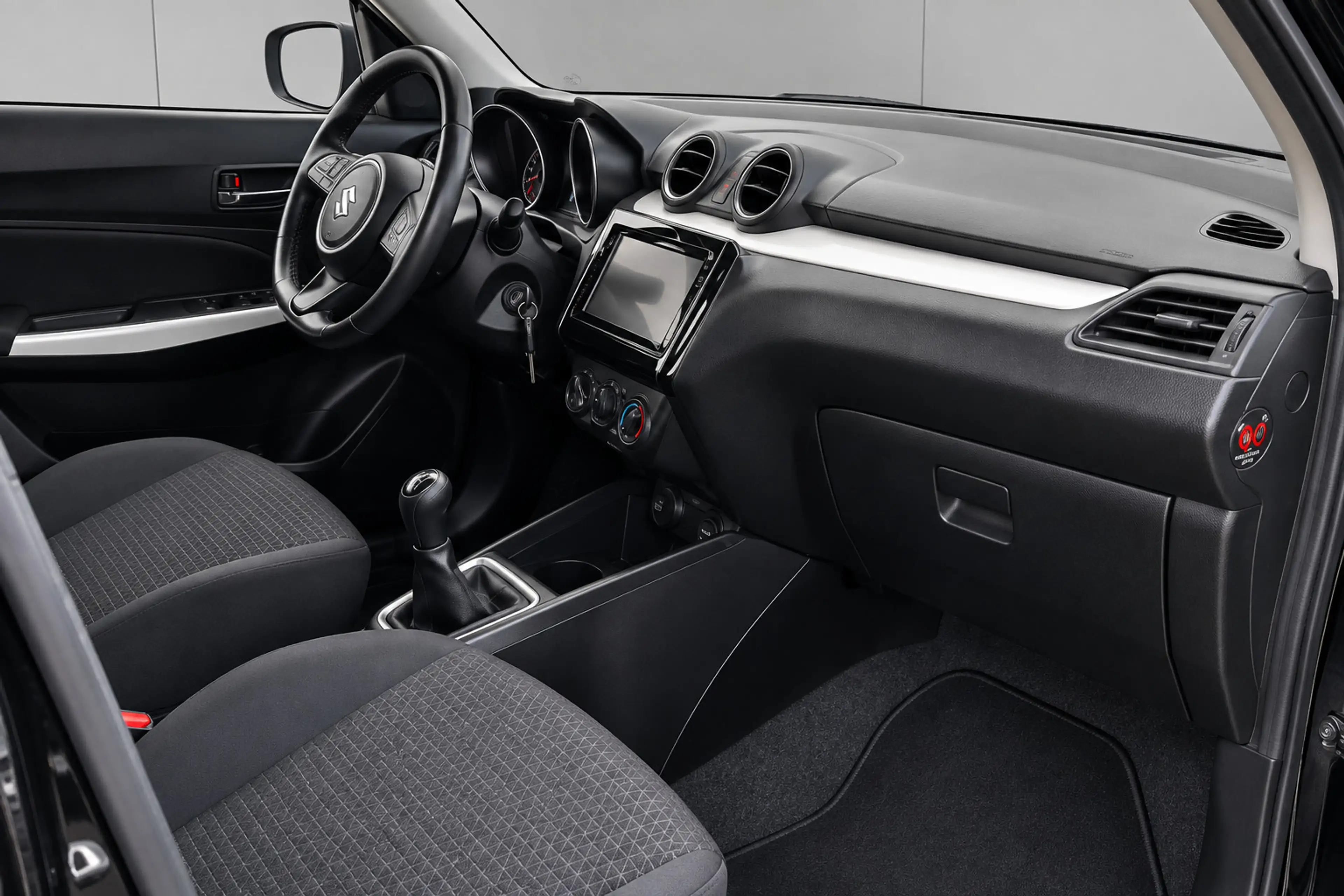 Suzuki Swift 1.2 Select/NAVI/CAMERA/NW APK — photo 11