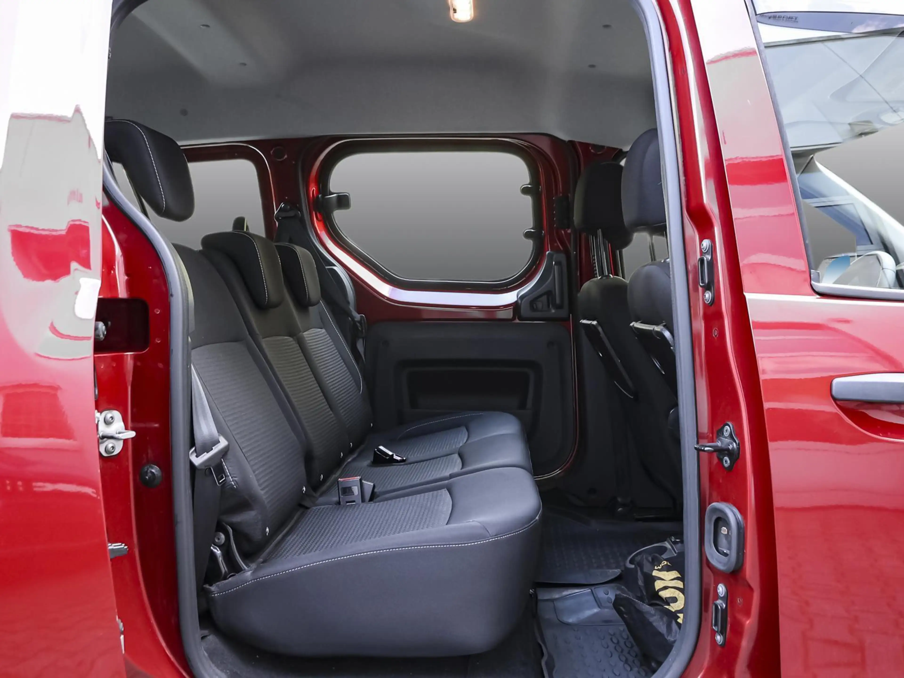 Dacia Dokker Comfort TCe 130 GPF AHK PDC NAVI — photo 3