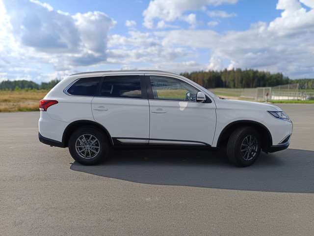 Mitsubishi Outlander Outlander 2.0 2WD Diamant Edition