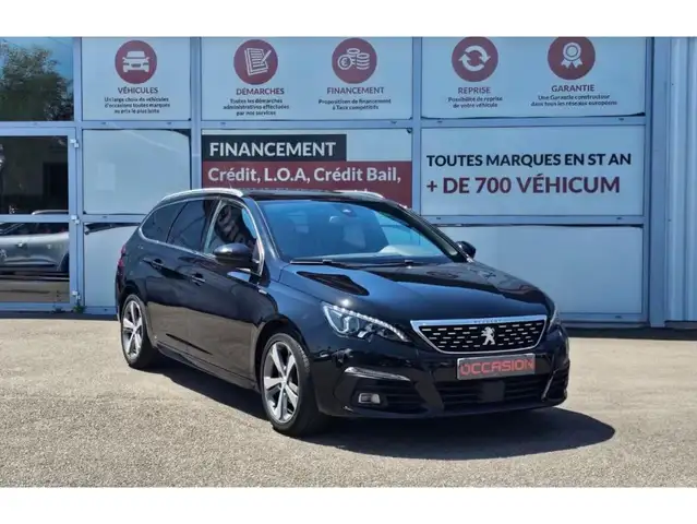 Peugeot GT LINE 1.5 BlueHDi 130cv + Pack Cuir Nappa + Toit panoramique + Attelage