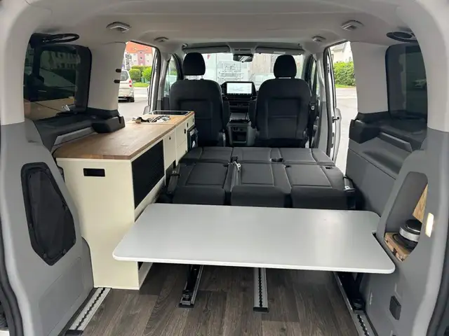 Ford Vanexxt Level view 15