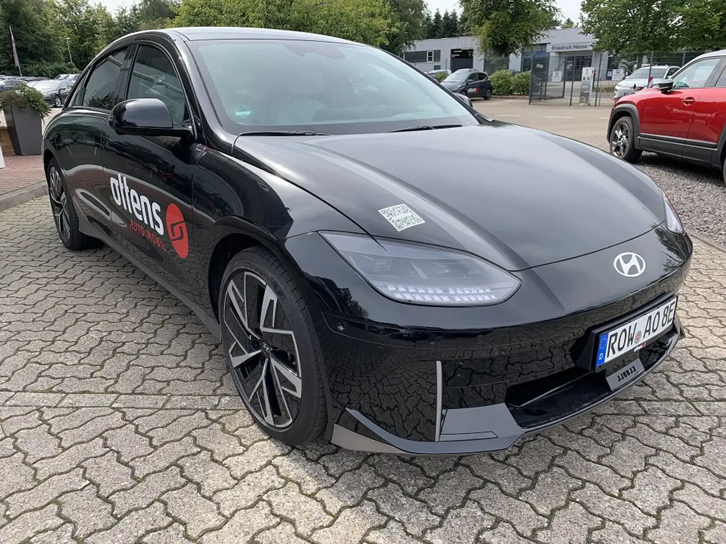 Hyundai IONIQ 6 77,4 kWh (4WD) UNIQ Paket Schwarz - 2