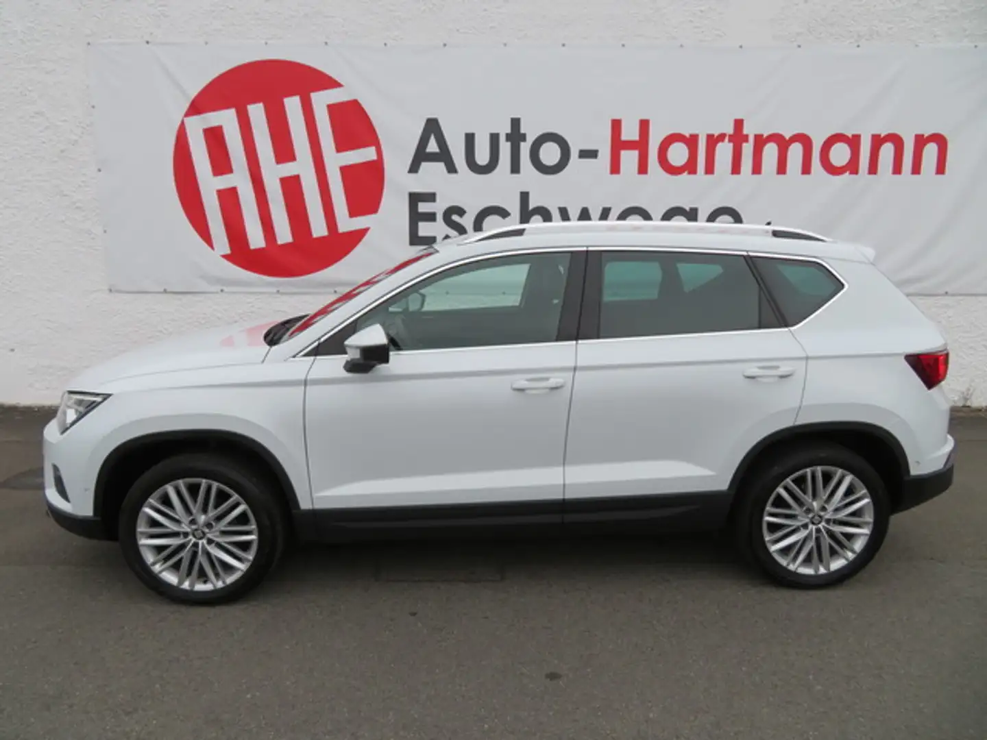 SEAT Ateca 1.5 TSI Xcellence DSG LED Fahrass Infotain Weiß - 2