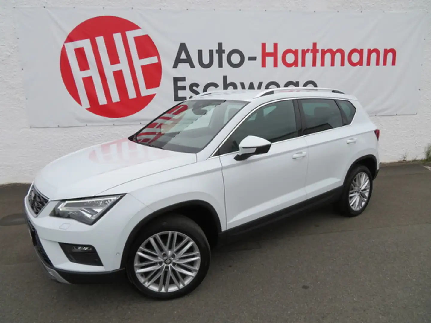 SEAT Ateca 1.5 TSI Xcellence DSG LED Fahrass Infotain Weiß - 1