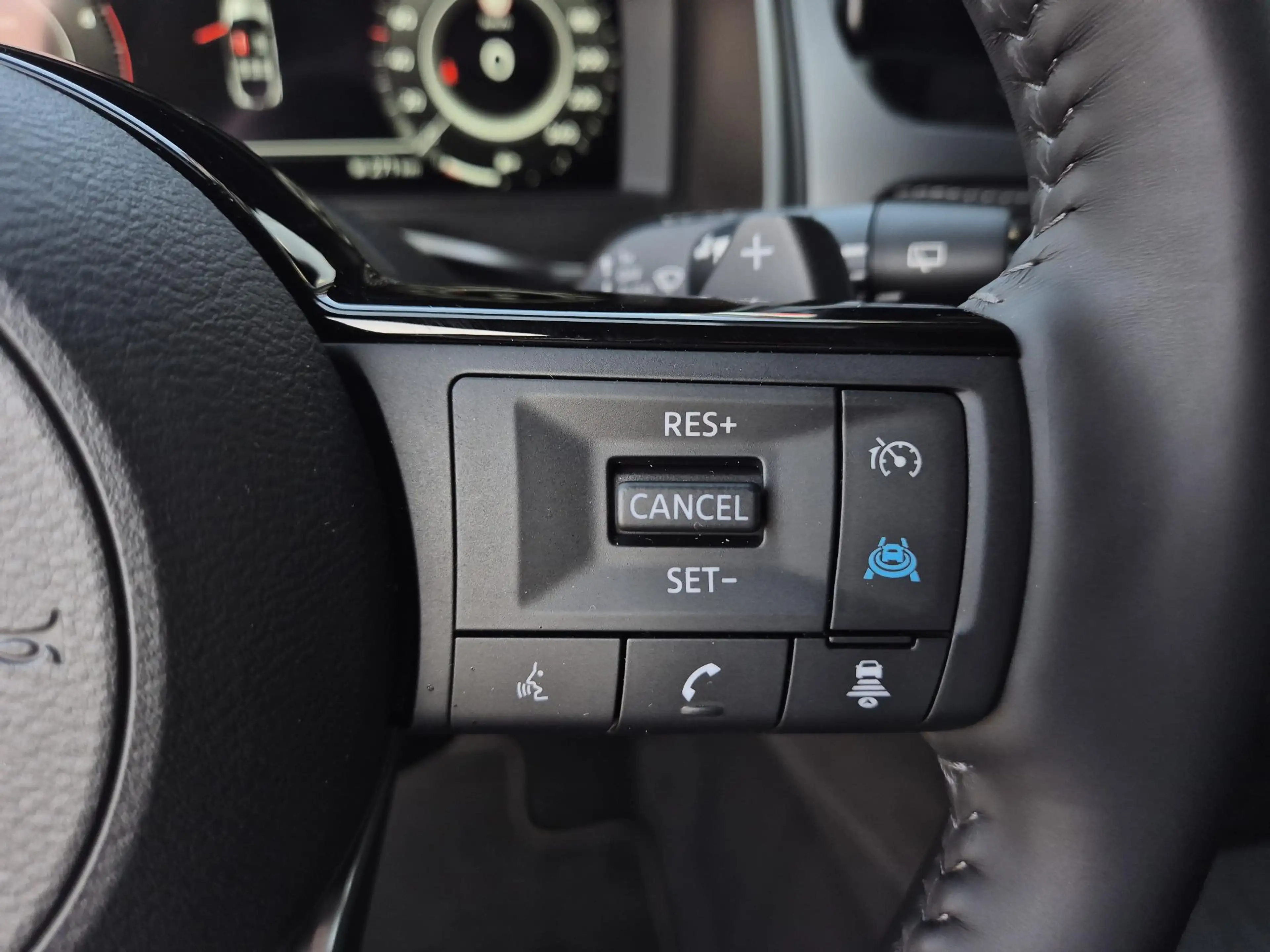 Nissan Qashqai 1.3 MHEV Xtronic Tekna Plus | Bose | Panoramadak | — photo 19