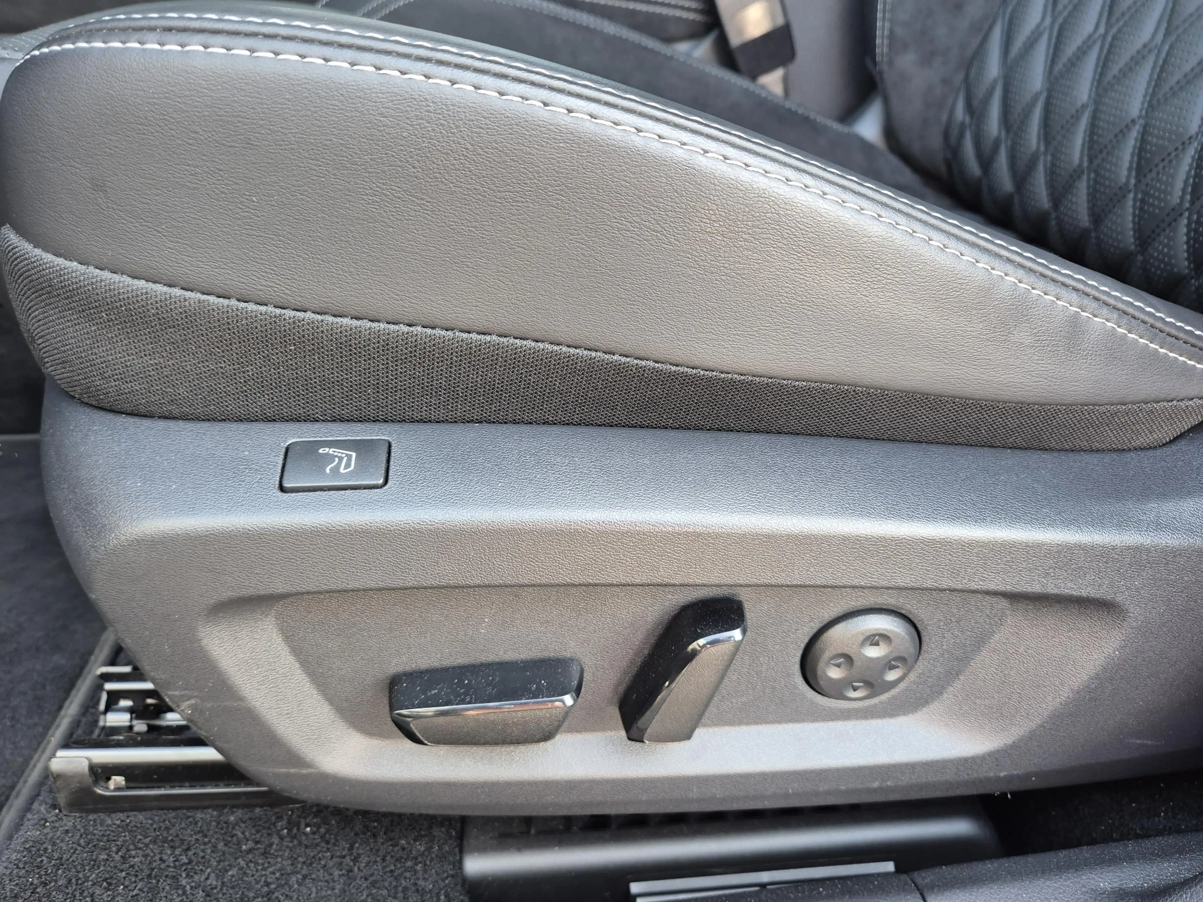 Nissan Qashqai 1.3 MHEV Xtronic Tekna Plus | Bose | Panoramadak | — photo 27