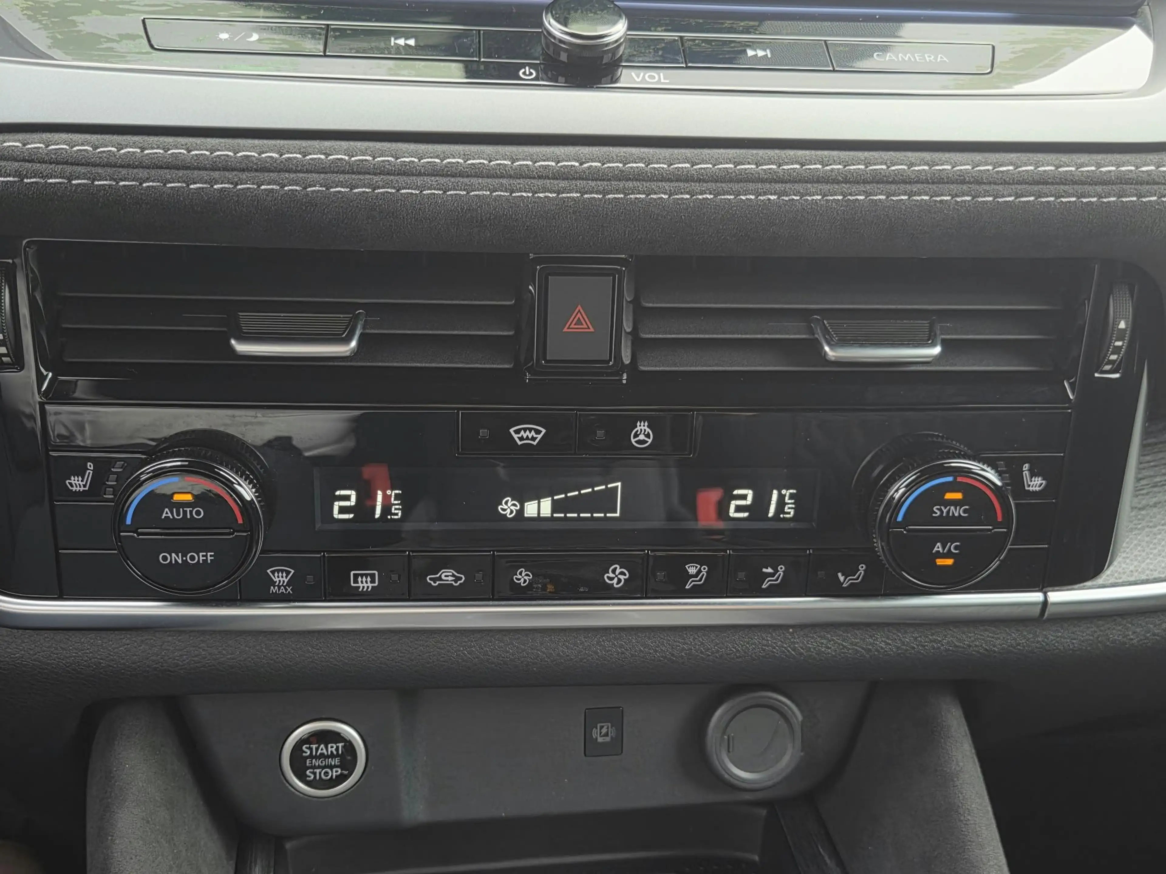 Nissan Qashqai 1.3 MHEV Xtronic Tekna Plus | Bose | Panoramadak | — photo 12
