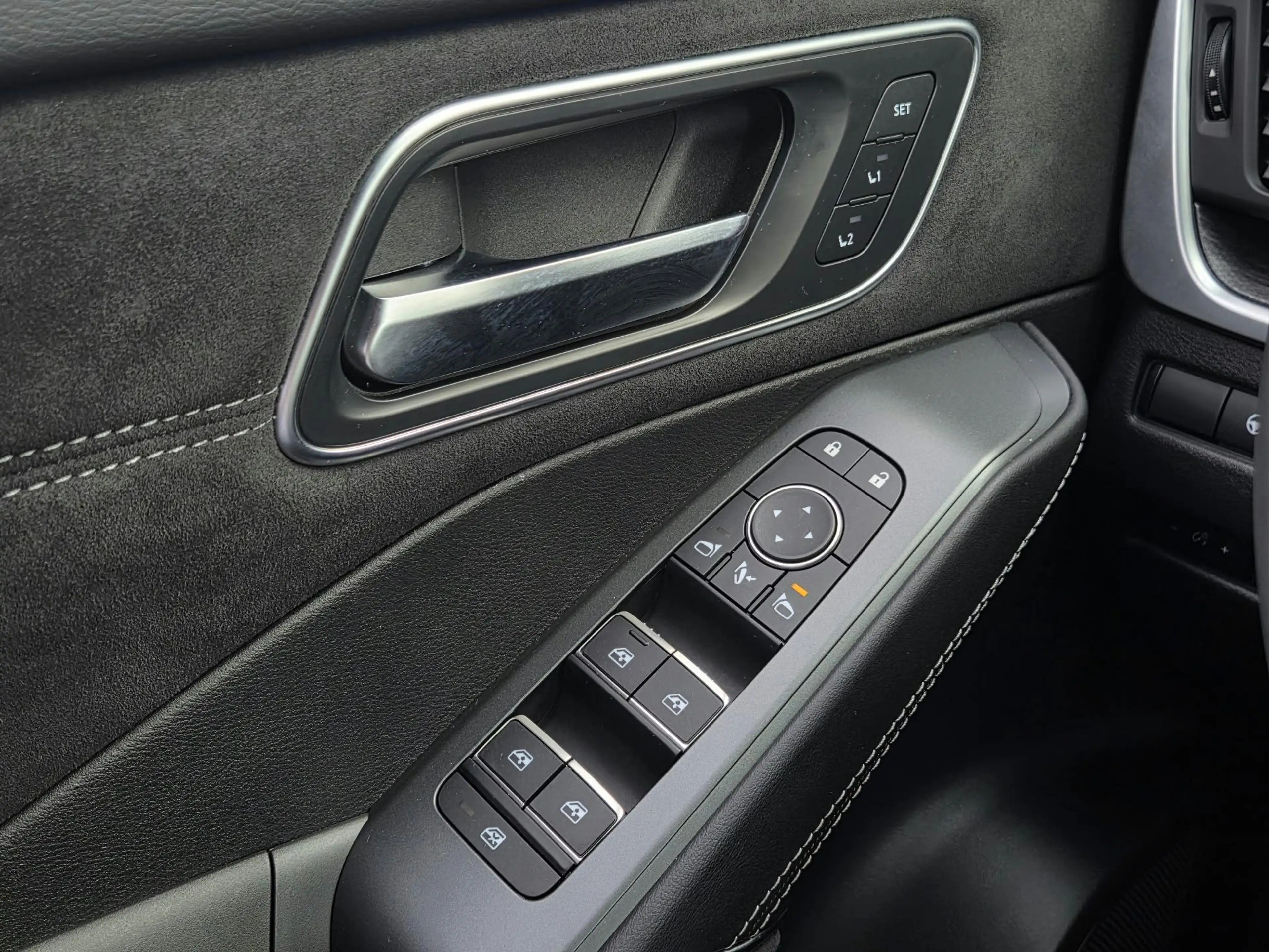 Nissan Qashqai 1.3 MHEV Xtronic Tekna Plus | Bose | Panoramadak | — photo 17