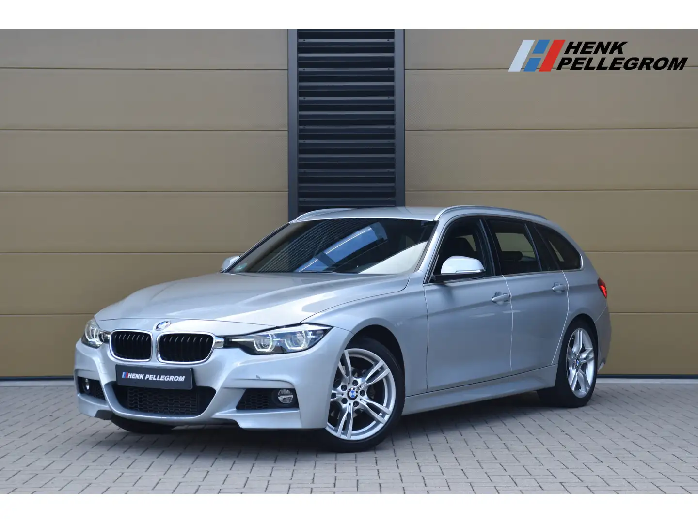 BMW 318 3-serie Touring 318i * M Sportpakket * Trekhaak * Grijs - 1