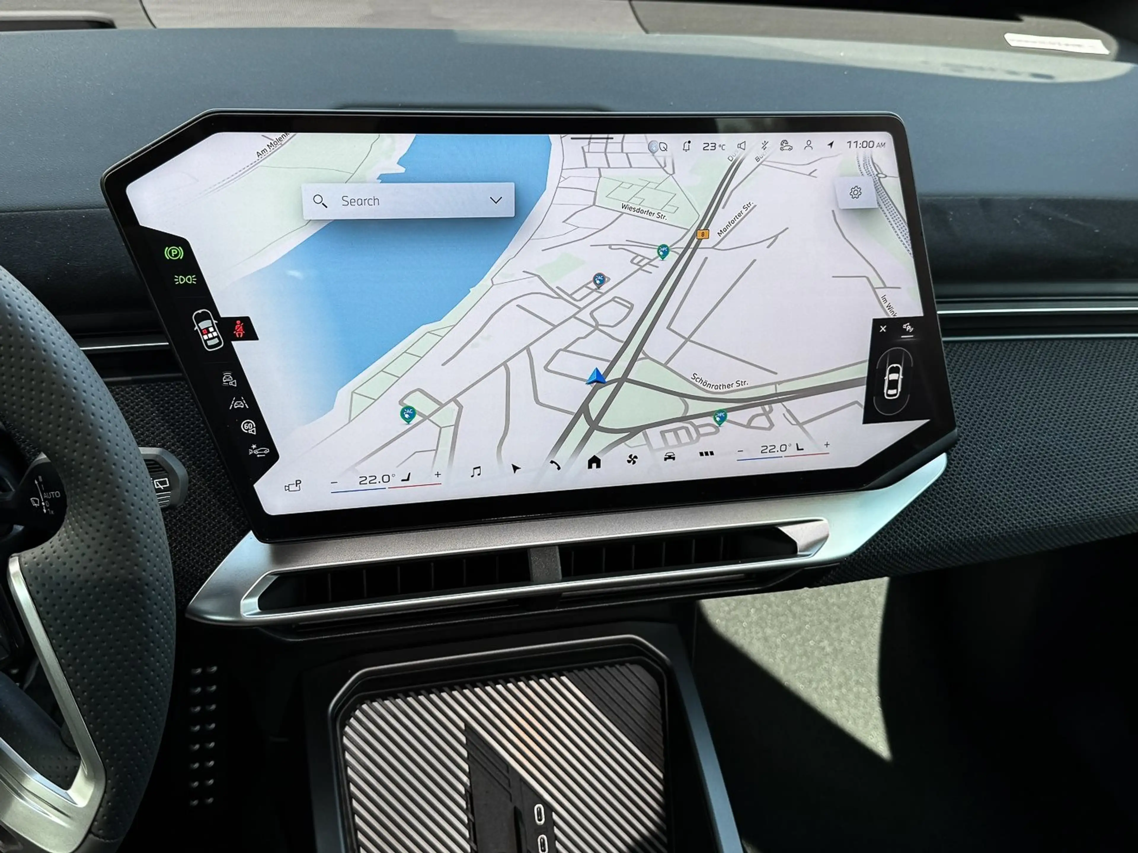BMW iX3 40 M Sport HUD PANO ACC AHK NAVI Standh. LM — photo 8