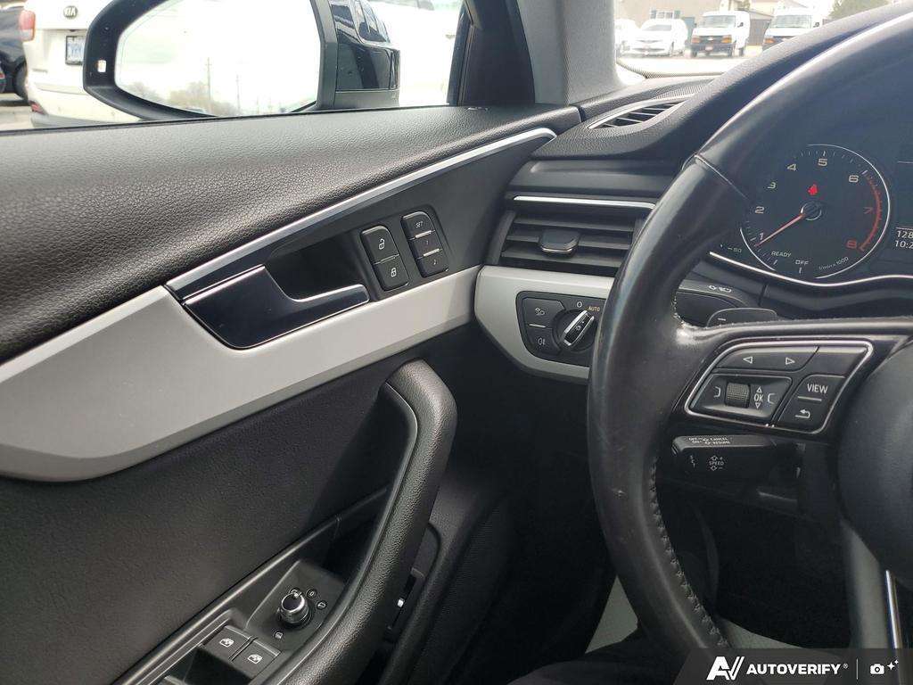 2017 Audi A4 Komfort (AWD)-LEATHER-SUNROOF-HEATED SEATS-BLUETOO thumb 17