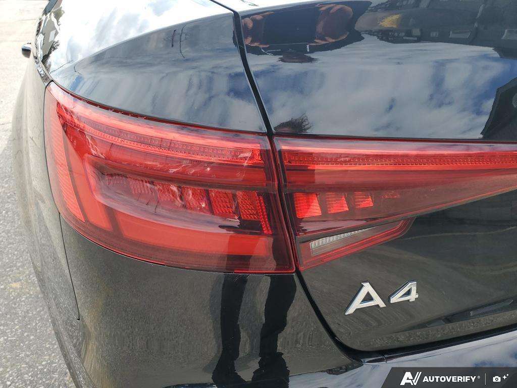2017 Audi A4 Komfort (AWD)-LEATHER-SUNROOF-HEATED SEATS-BLUETOO thumb 11