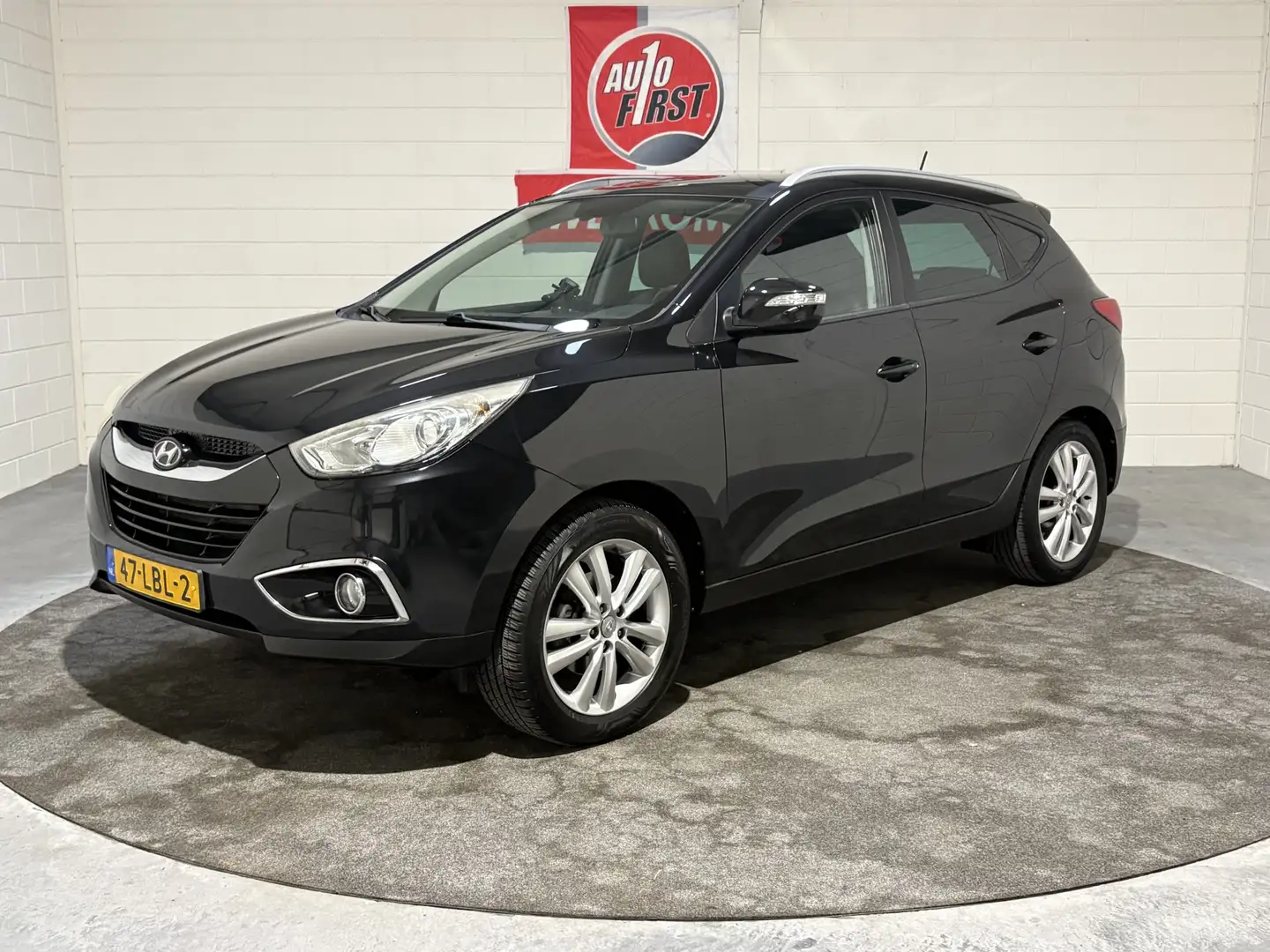 Hyundai iX35 2.0i i-Catcher, Automaat, Achteruitrijcamera, Navi Schwarz - 1