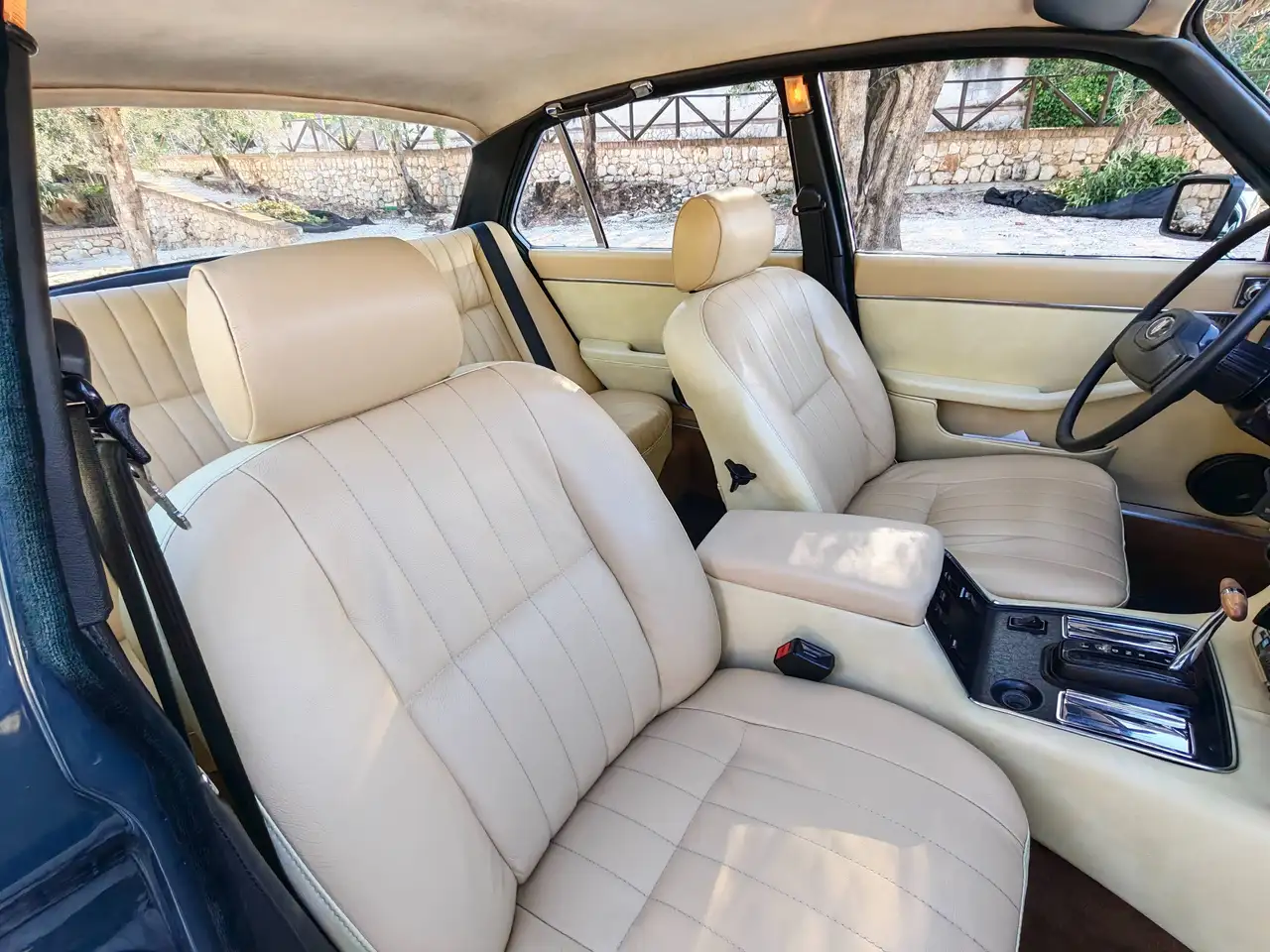 Jaguar XJ6 4.2, foto 11